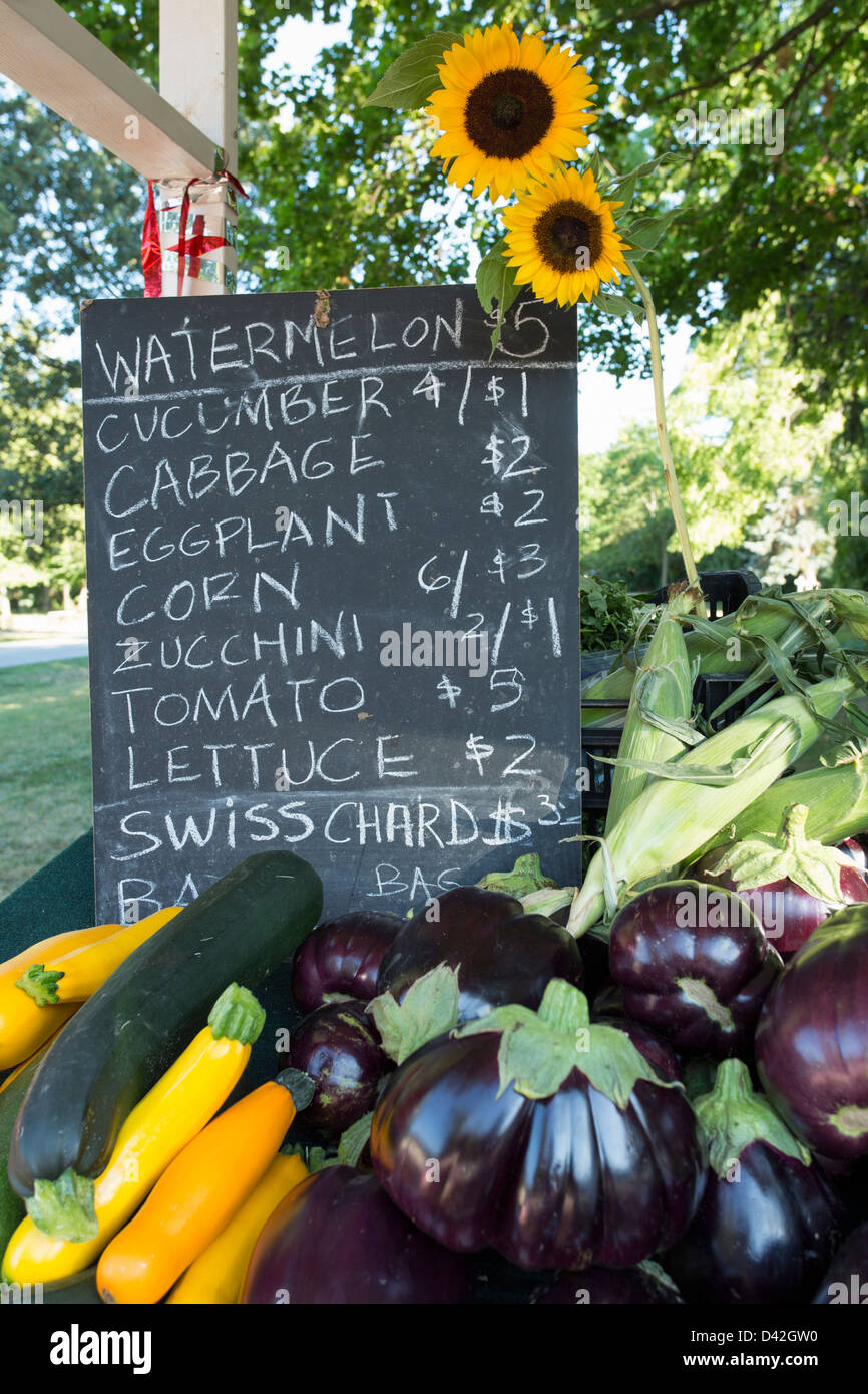 Rural fruit stand ontario hires stock photography and images Alamy