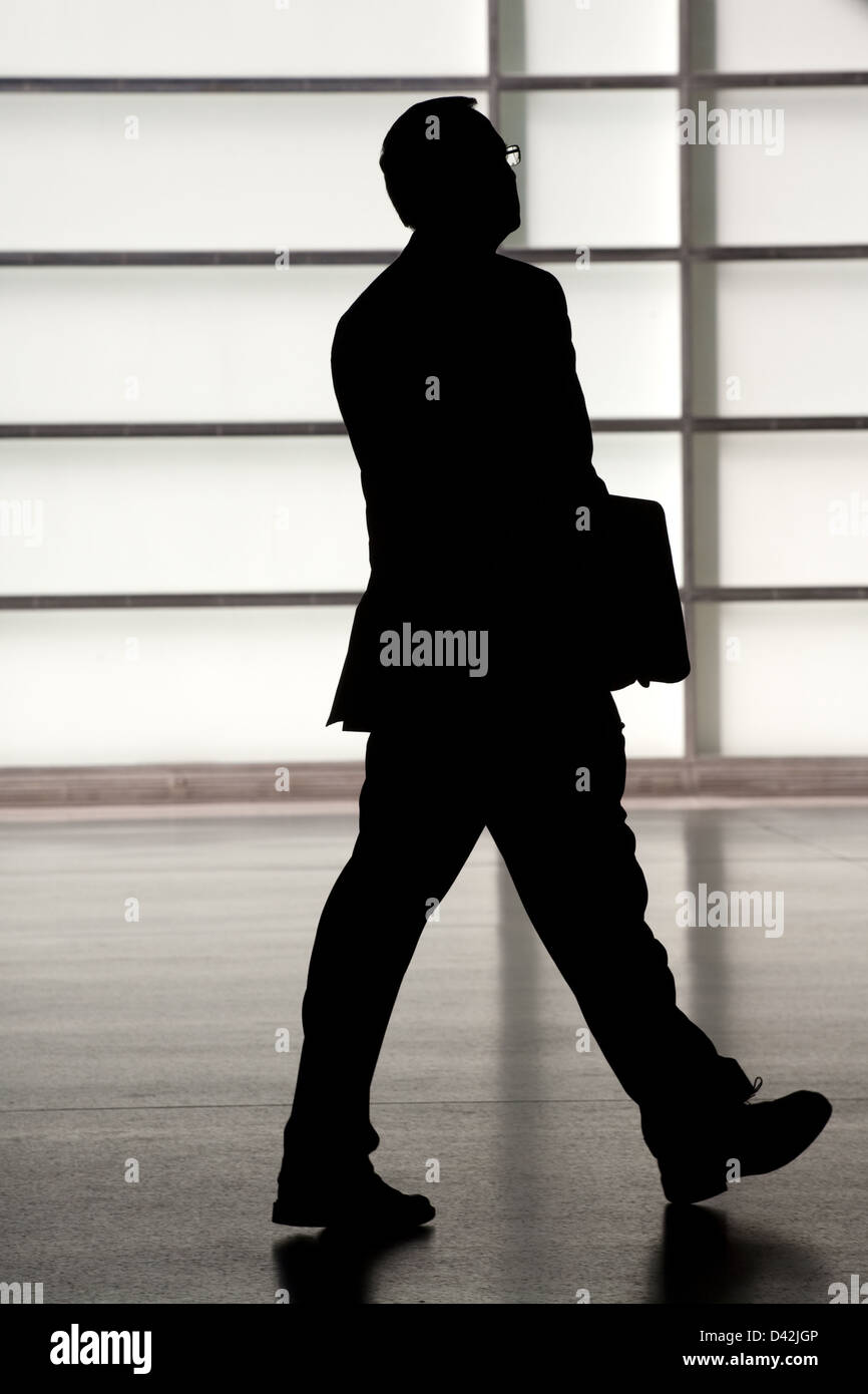 Man briefcase silhouette hi-res stock photography and images - Alamy