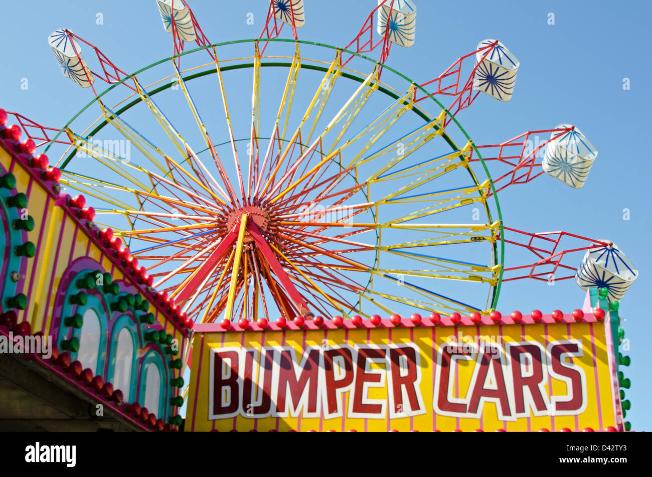 Bumper cars and ferris wheel at the Blue Hill Fair, Maine Stock Photo