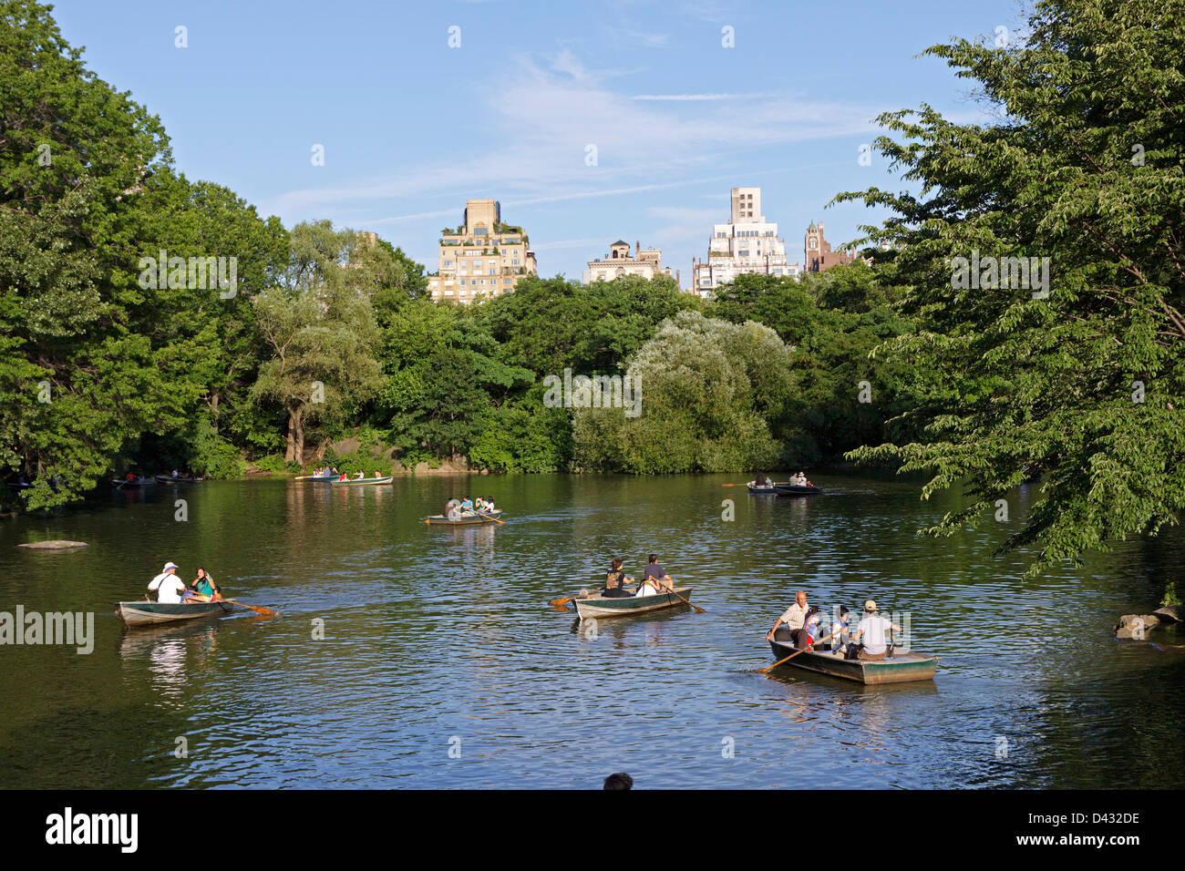 rowing boats on The Lake, Central Park, Manhattan, New York City, USA Stock Photo Alamy