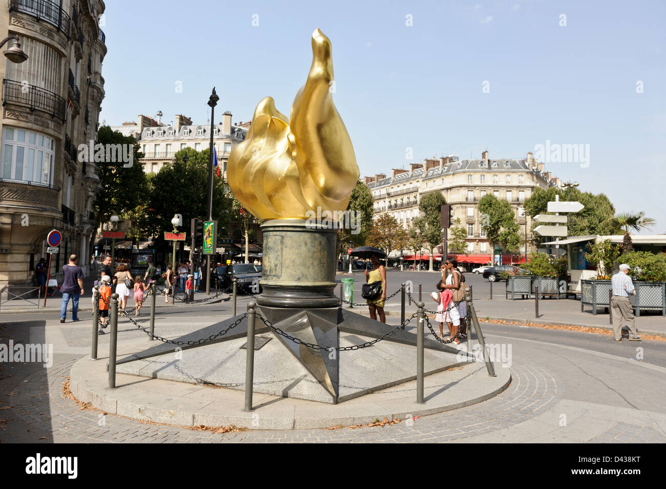 Flame of Liberty monument, Paris, France Stock Photo Alamy
