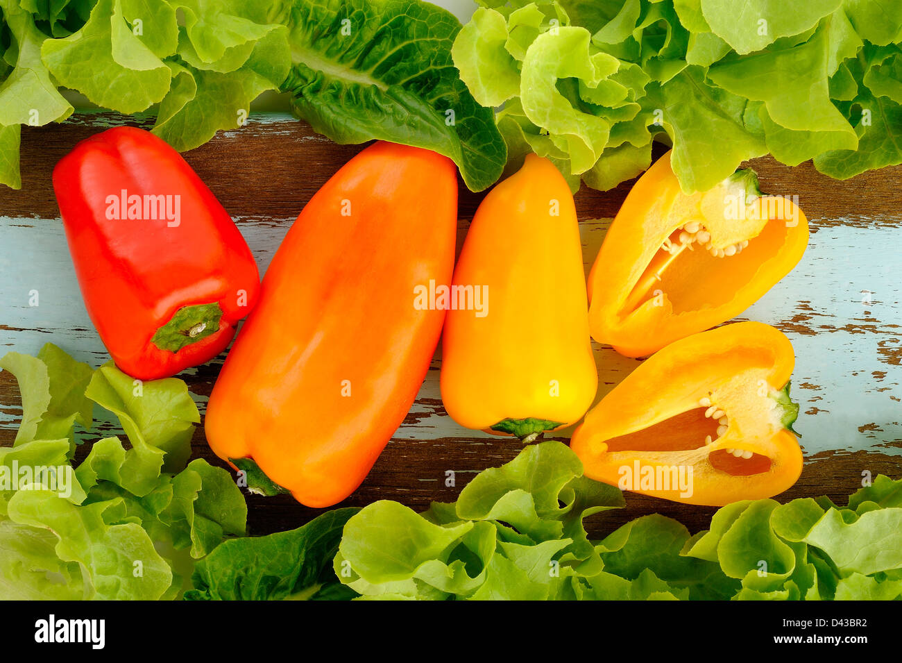 Colorful bell peppers hi-res stock photography and images - Alamy