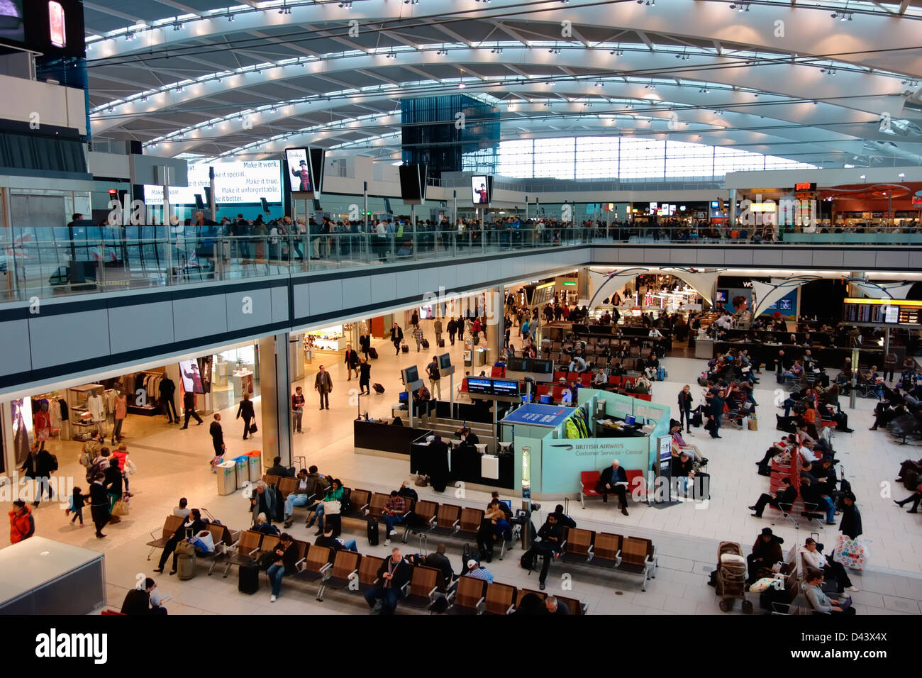 Heathrow terminal 5 hi-res stock photography and images - Alamy