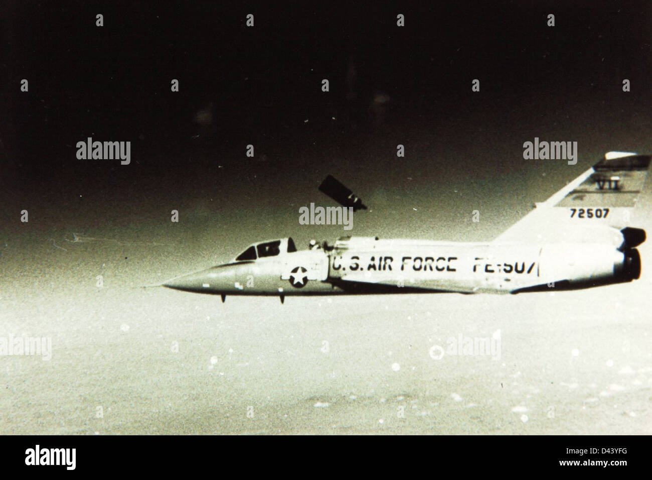 The Convair F-106 Delta Dart was an American interceptor aircraft used ...