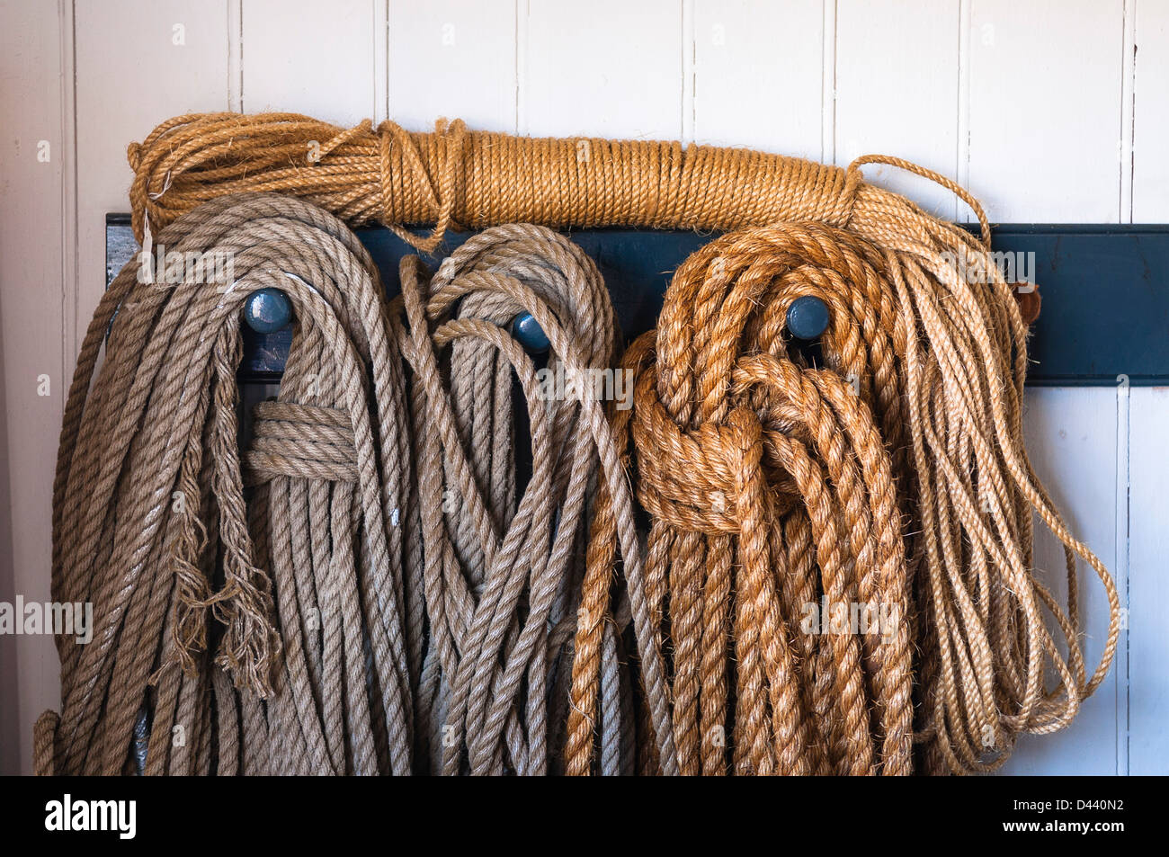 Hanging rope coil hi-res stock photography and images - Alamy