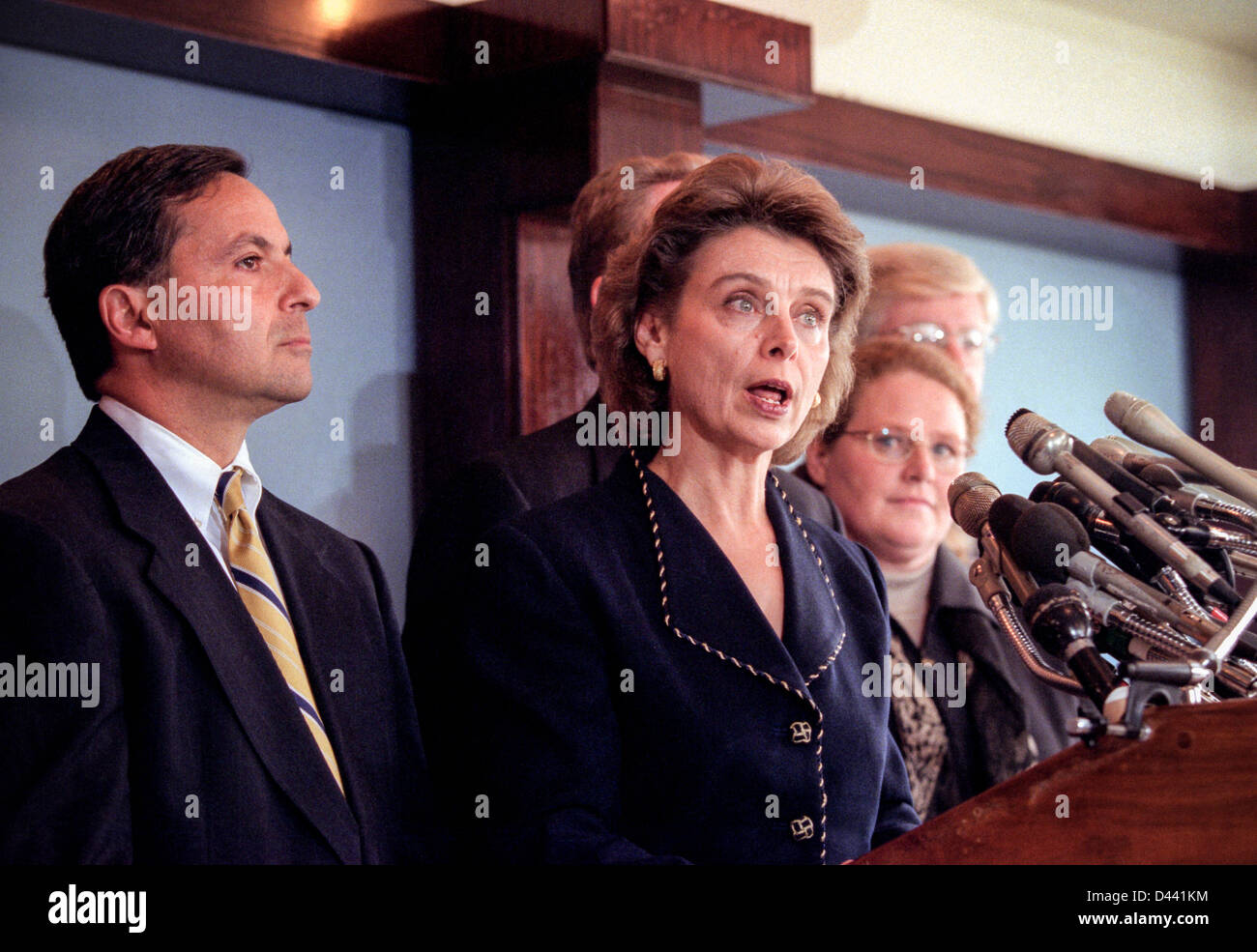 Washington Attorney General Christine Gregoire with other state attorneys general discusses a $206 billion settlement with tobacco companies November 16, 1998 in Washington, DC. Stock Photo