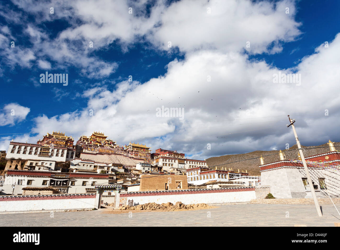 Ganden Sumtseling Monastery in Shangrila, Yunnan, China. Stock Photo