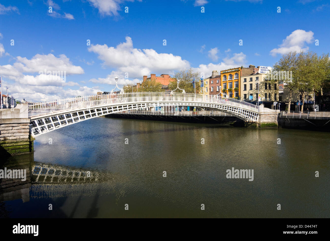 Suspended central bridge span hi-res stock photography and images - Alamy