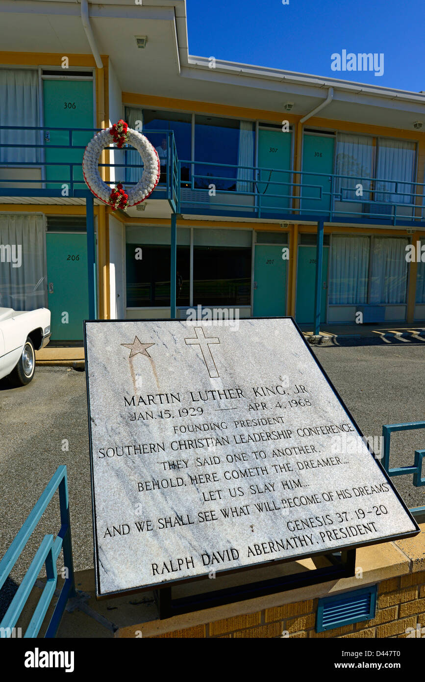 Courtyard Cars Lorraine Motel Martin Luther King Assassination Memphis
