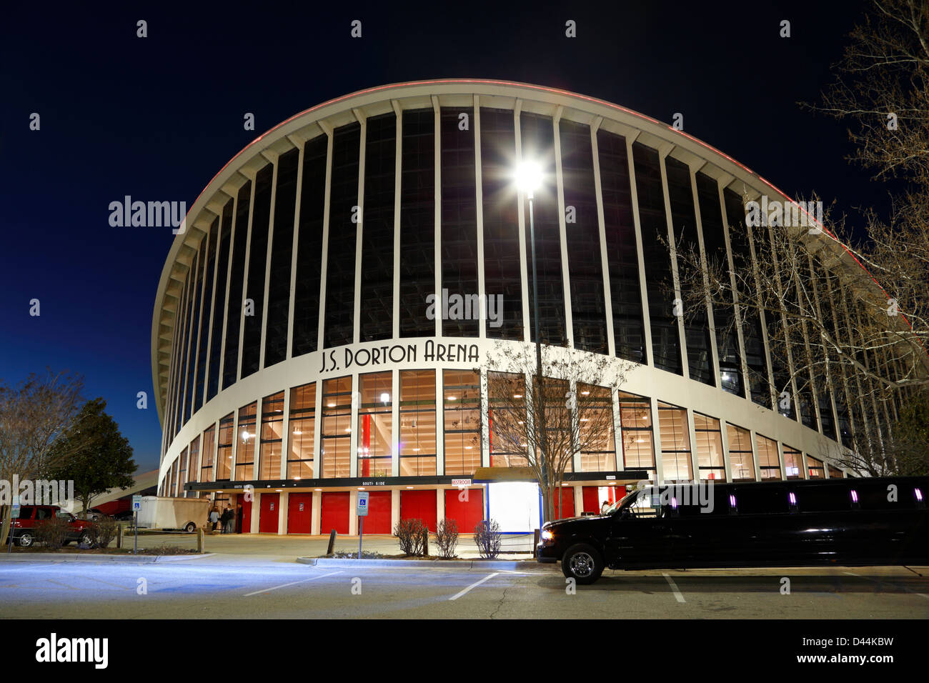 The outside of Dorton Arena in Raleigh, NC Stock Photo - Alamy
