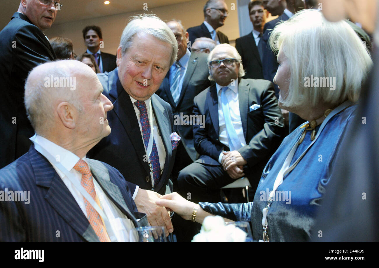 Ferdinand Piech (L), chairman of the supervisory board of Volkswagen, his wife and supervisory board member Ursula Piech and Wolfgang Porsche, chairman of the supervisory board of Porsche (C), attend a motor show hosted by the Volkswagen Group on the evening prior to the first press day of the 83rd International Motor Show Geneva in Geneva, Switzerland, 04 March 2013. Photo: Uli Deck Stock Photo