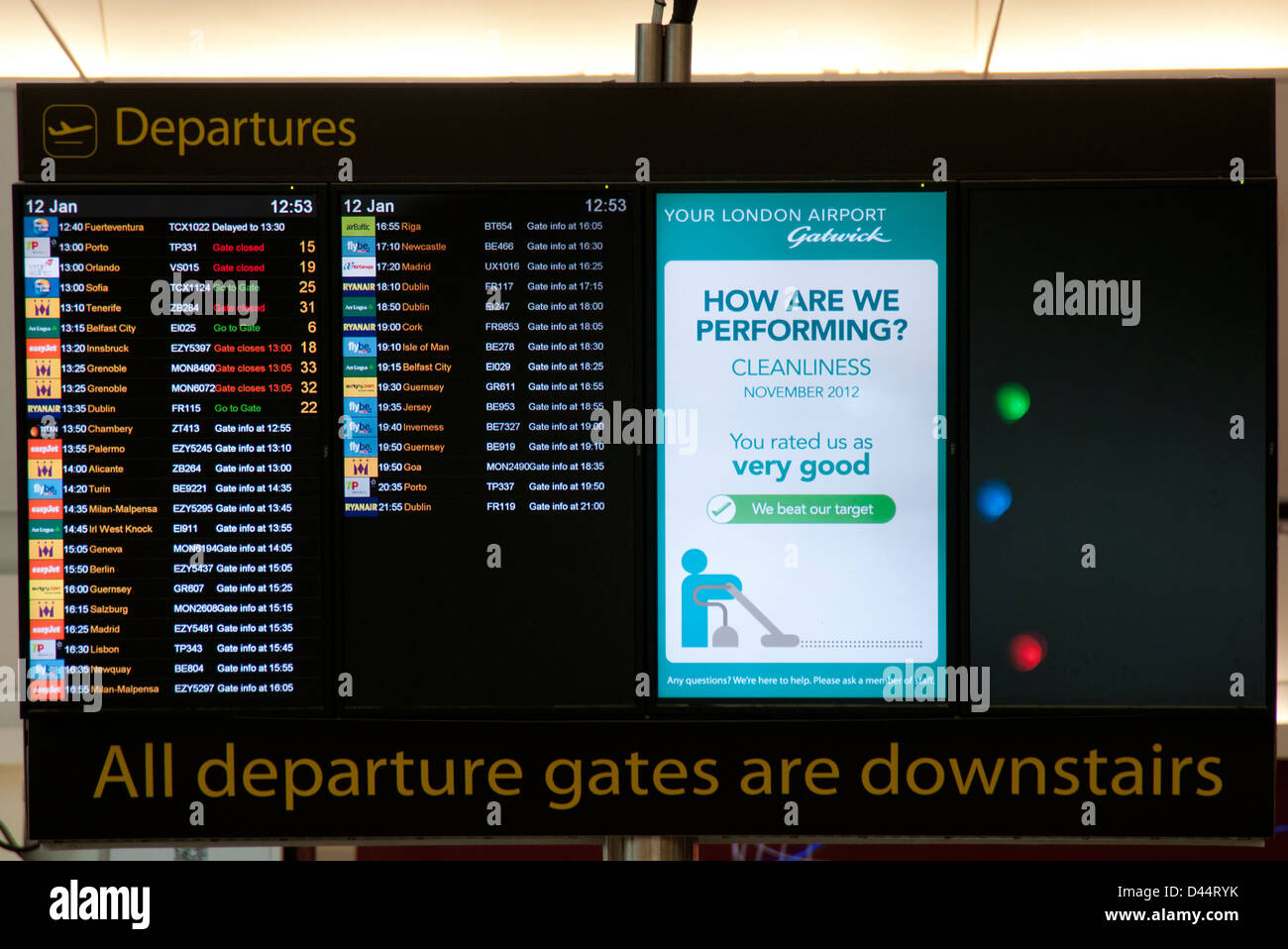Boarding gates hi-res stock photography and images - Alamy