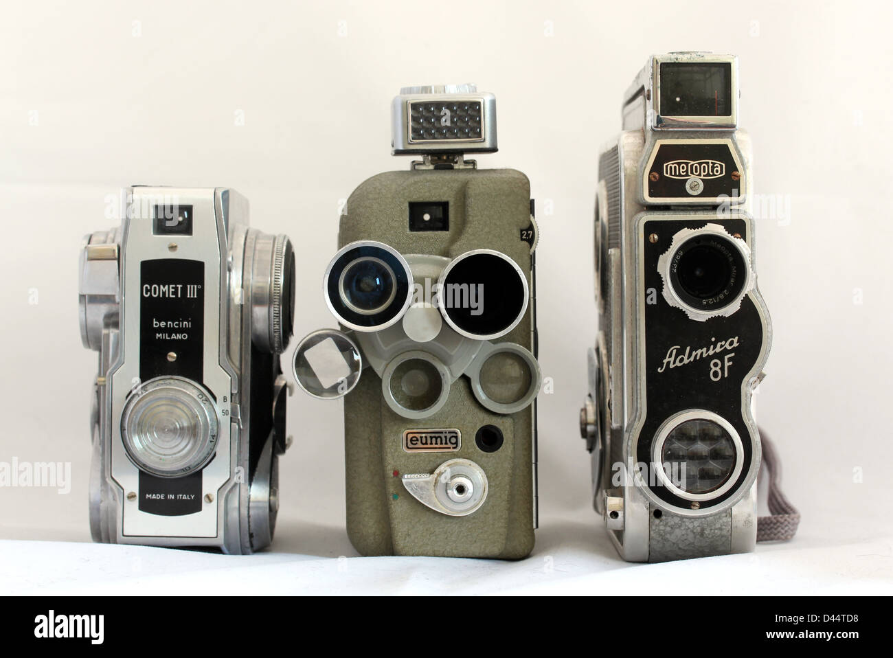 Cine cameras from 1950s 60s hires stock photography and images Alamy