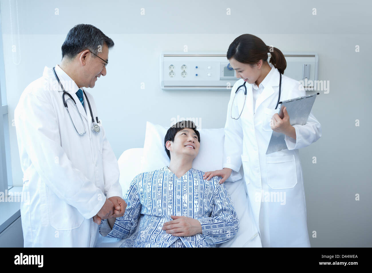 Patient doctor talking motion hi-res stock photography and images - Alamy