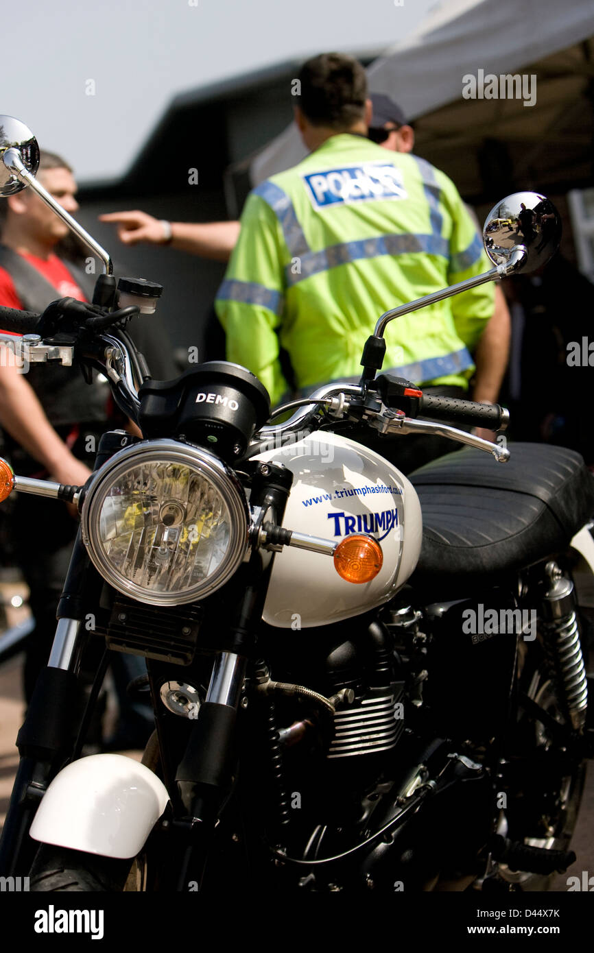 Triumph hi shop vis vest