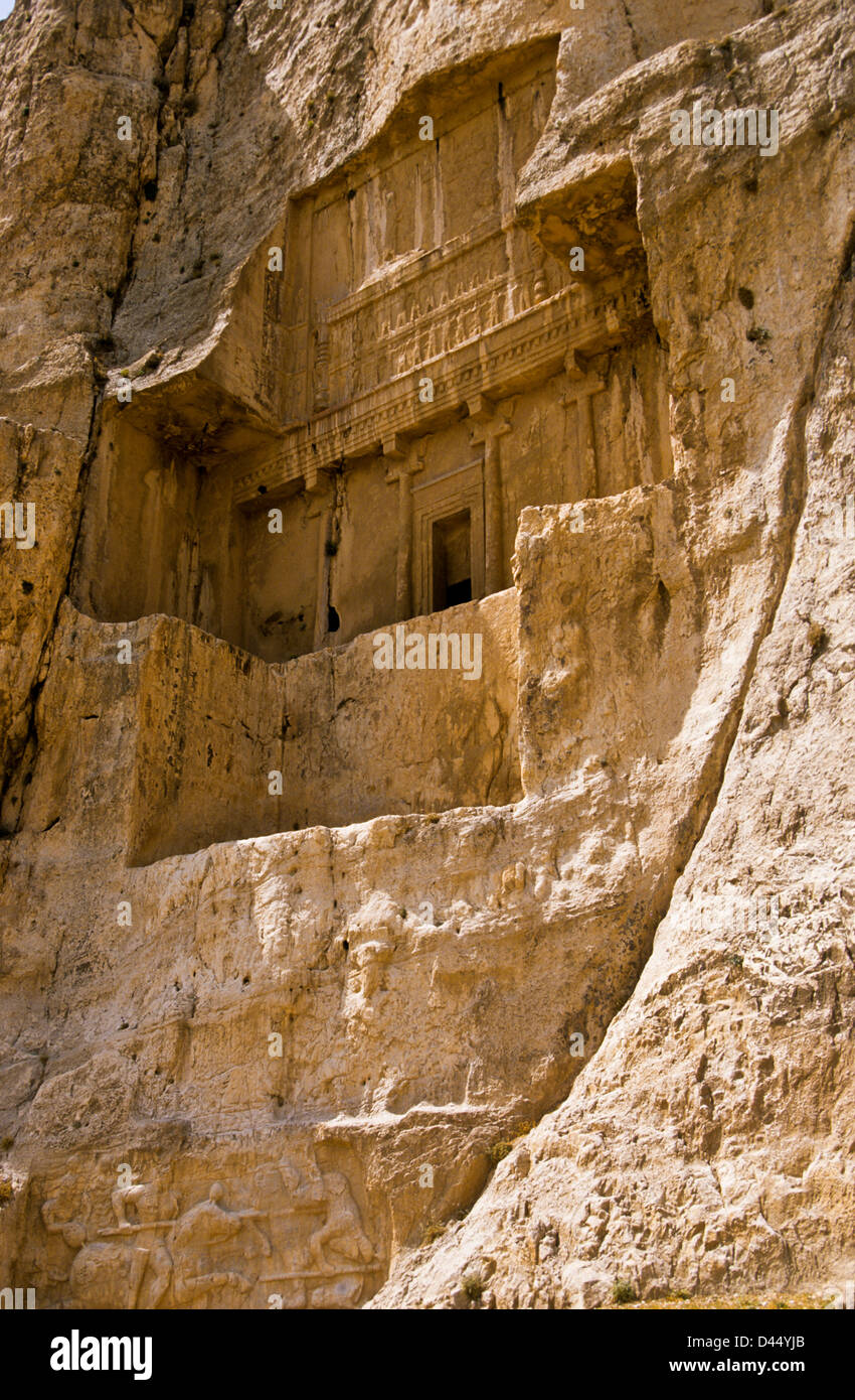 Historic tomb of King Darius, Dareios II., Achaemenid burial site Naqshe Rostam, Rustam near
