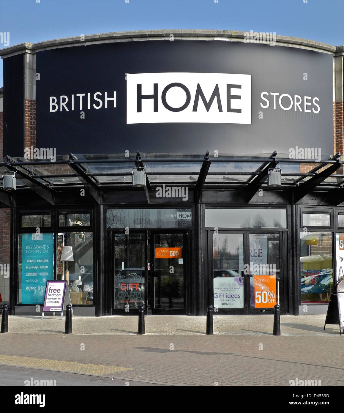 British Home Stores BHS exterior of shop Stock Photo