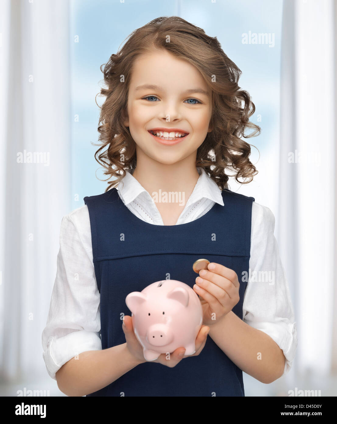 girl with piggy bank Stock Photo - Alamy