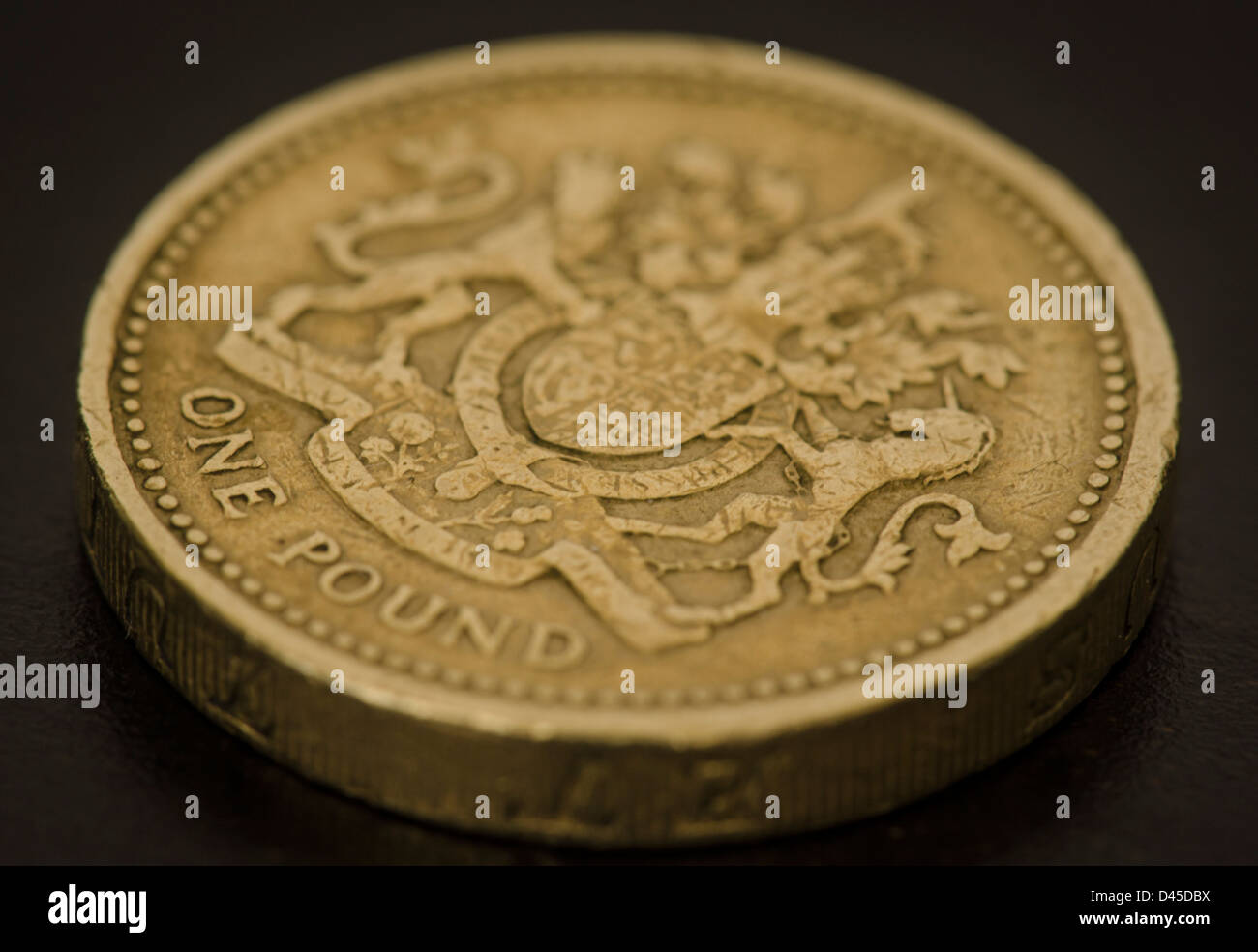 One Pound Coin Stock Photo - Alamy