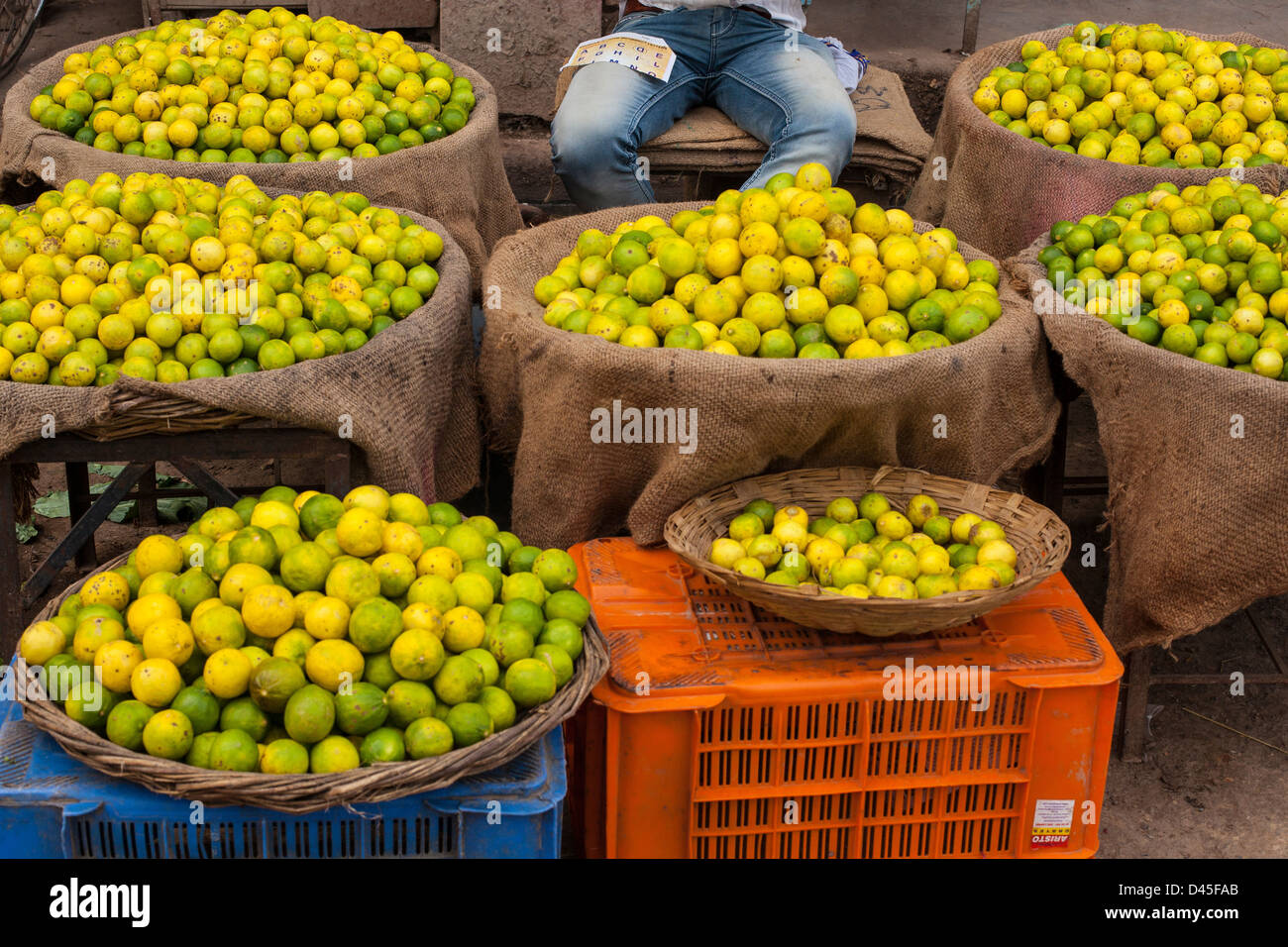 Indian lemons hires stock photography and images Alamy