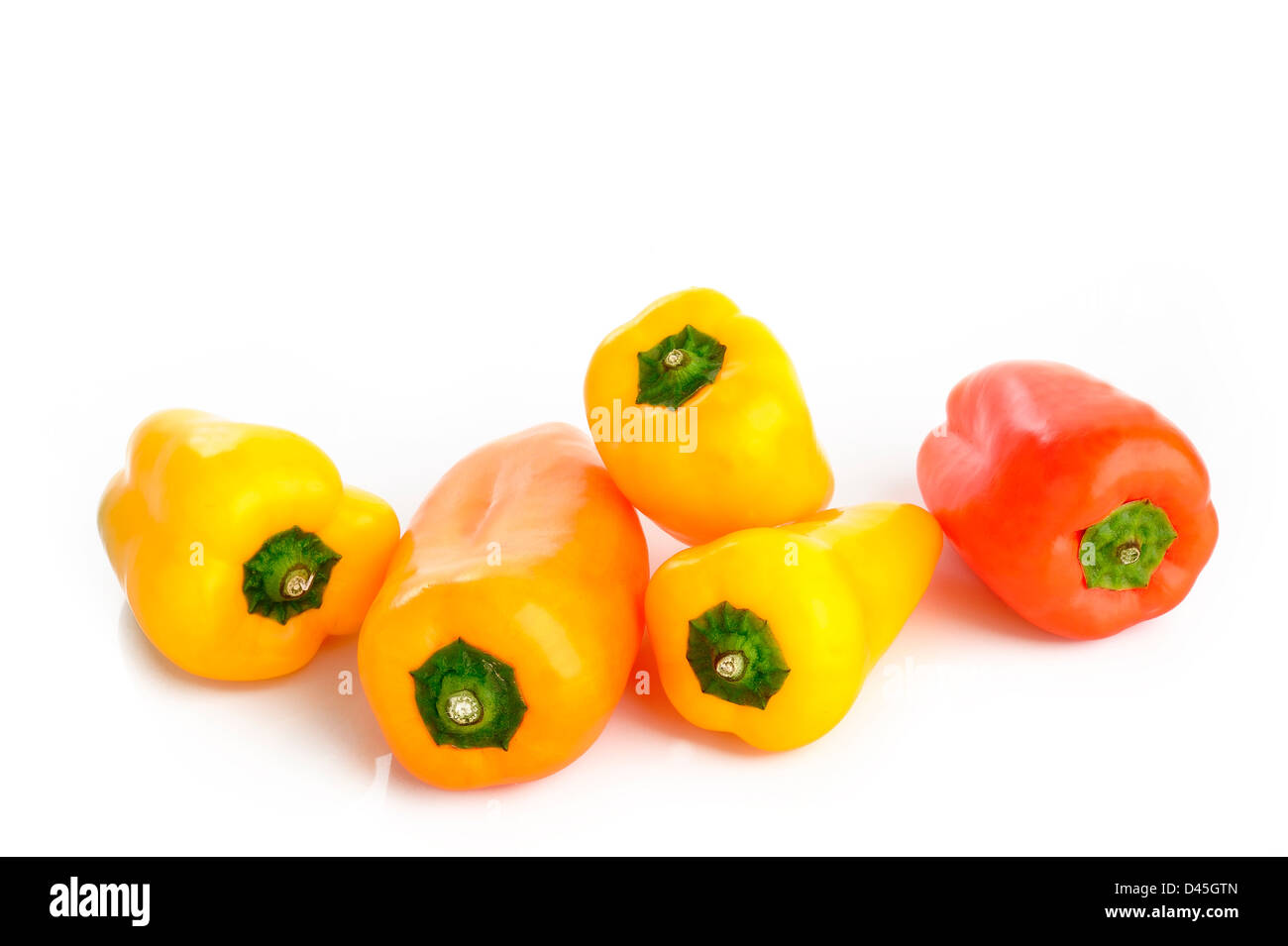 Colorful bell peppers hi-res stock photography and images - Alamy