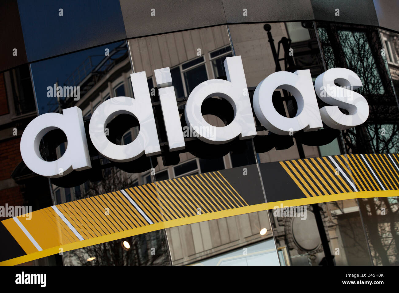 Adidas sign hi-res stock photography and images - Alamy