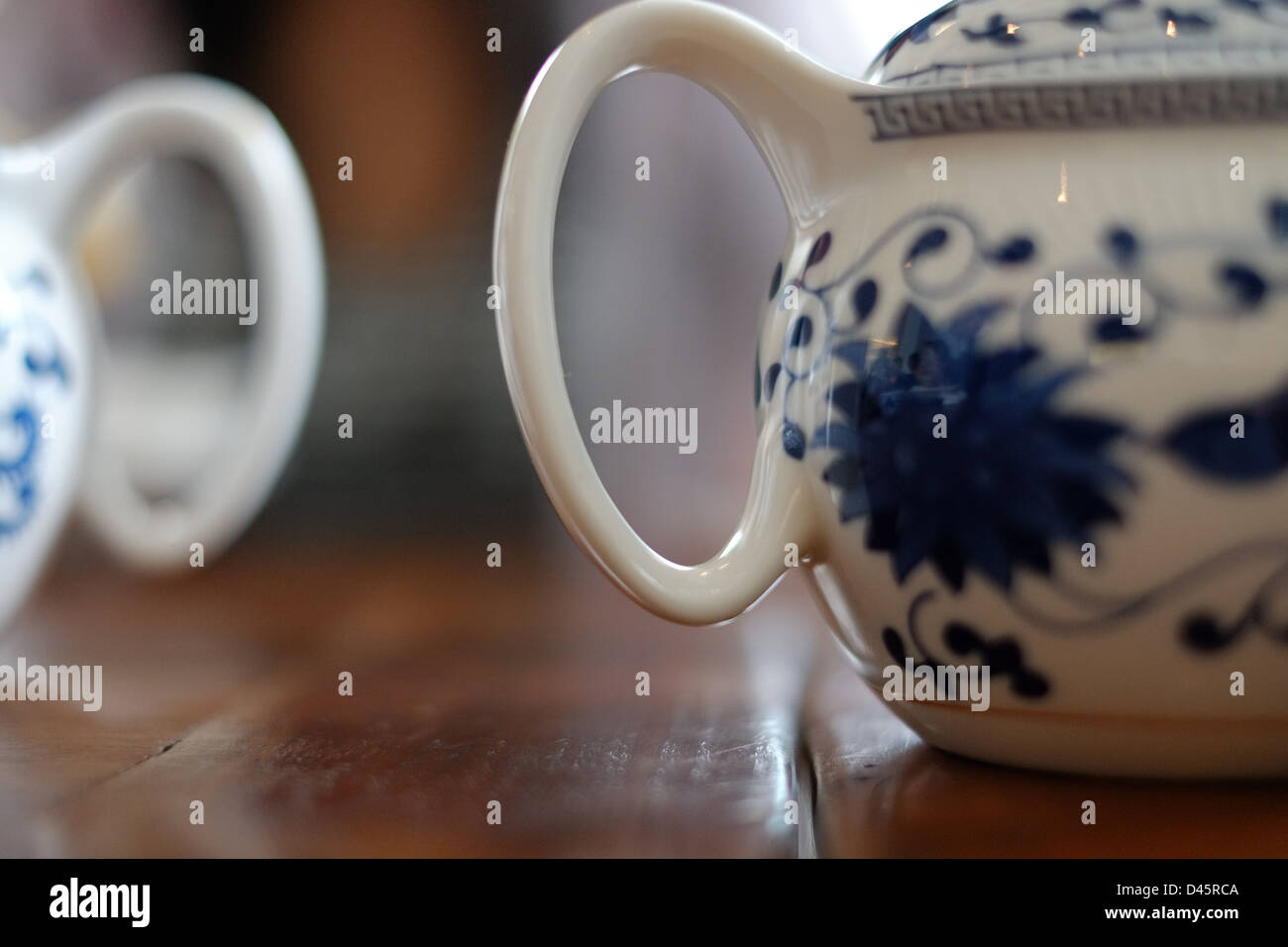 Two Chinese teapots at a teahouse Stock Photo Alamy