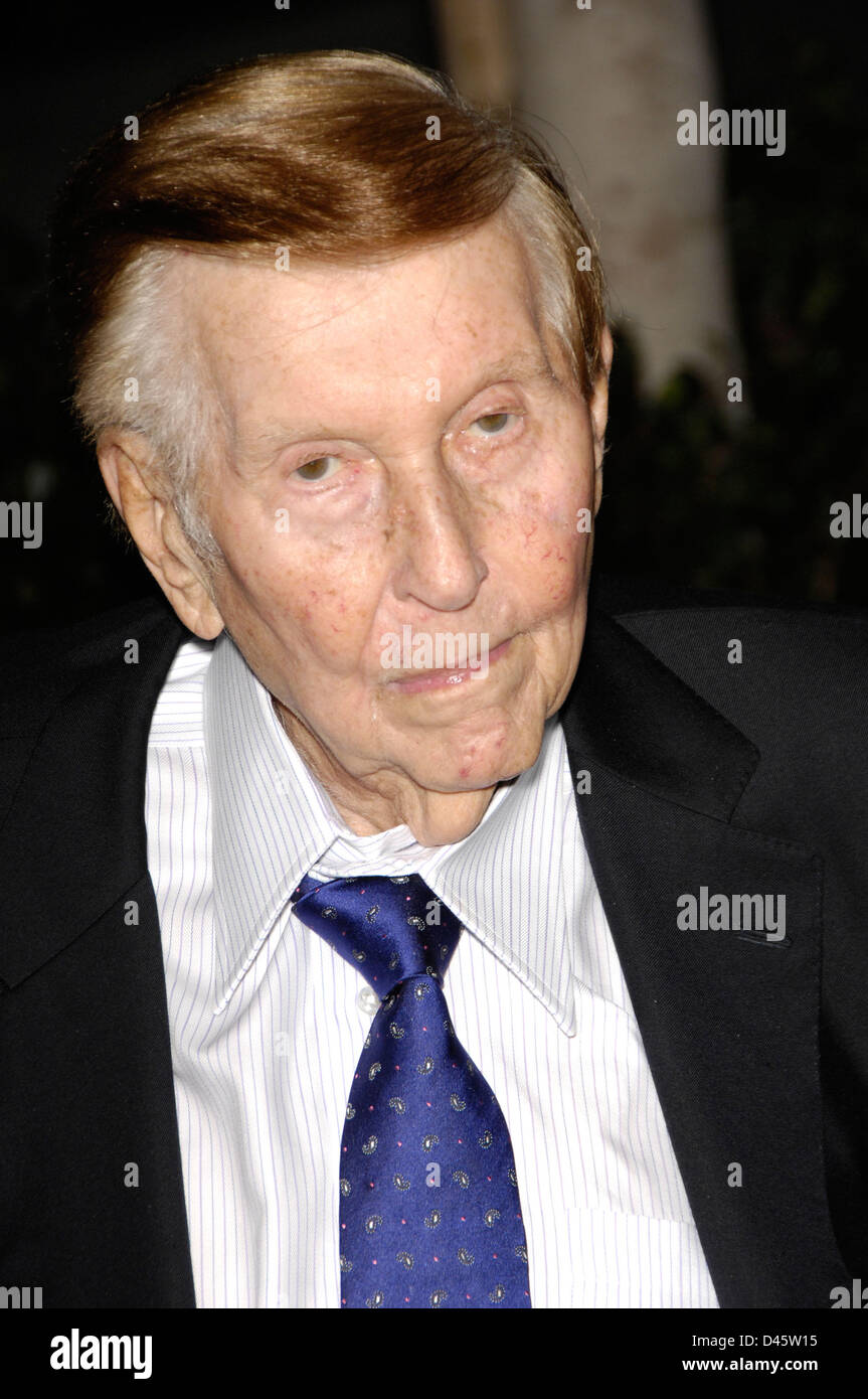 Sumner redstone hi-res stock photography and images - Alamy