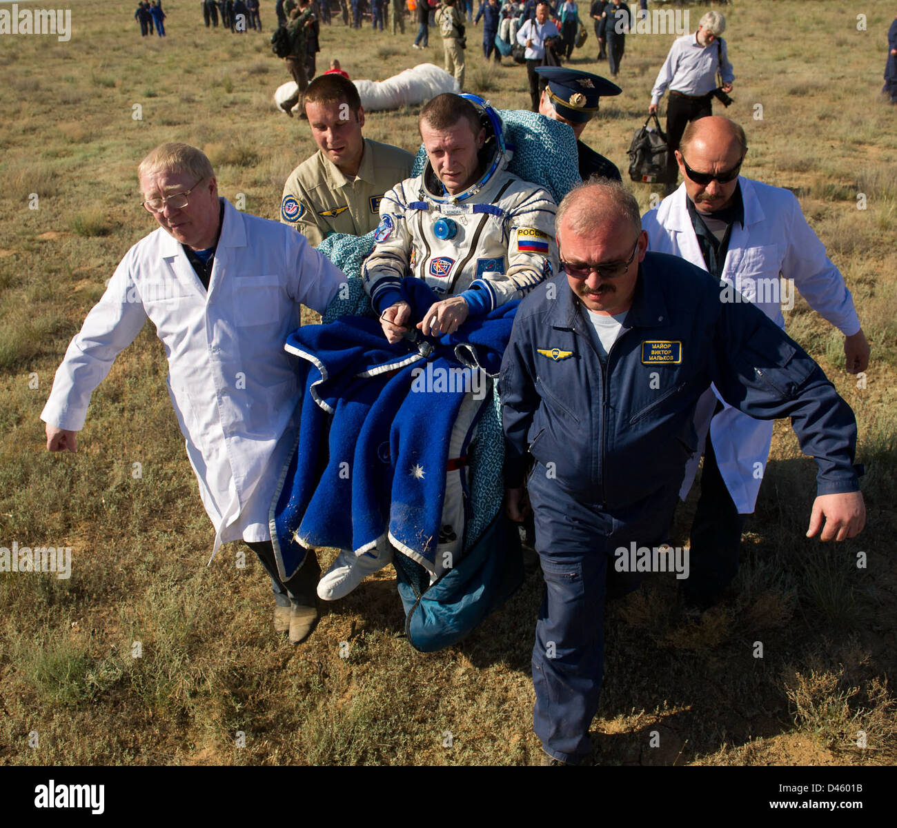 Expedition 27 Landing (201105240030HQ Stock Photo Alamy