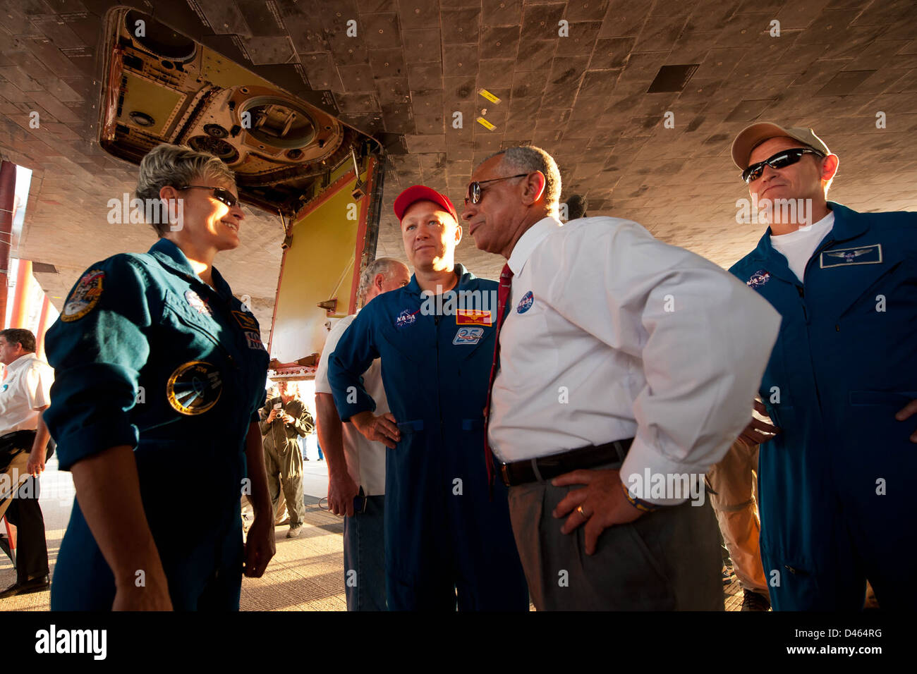 Space shuttle landing facility hi-res stock photography and images - Alamy