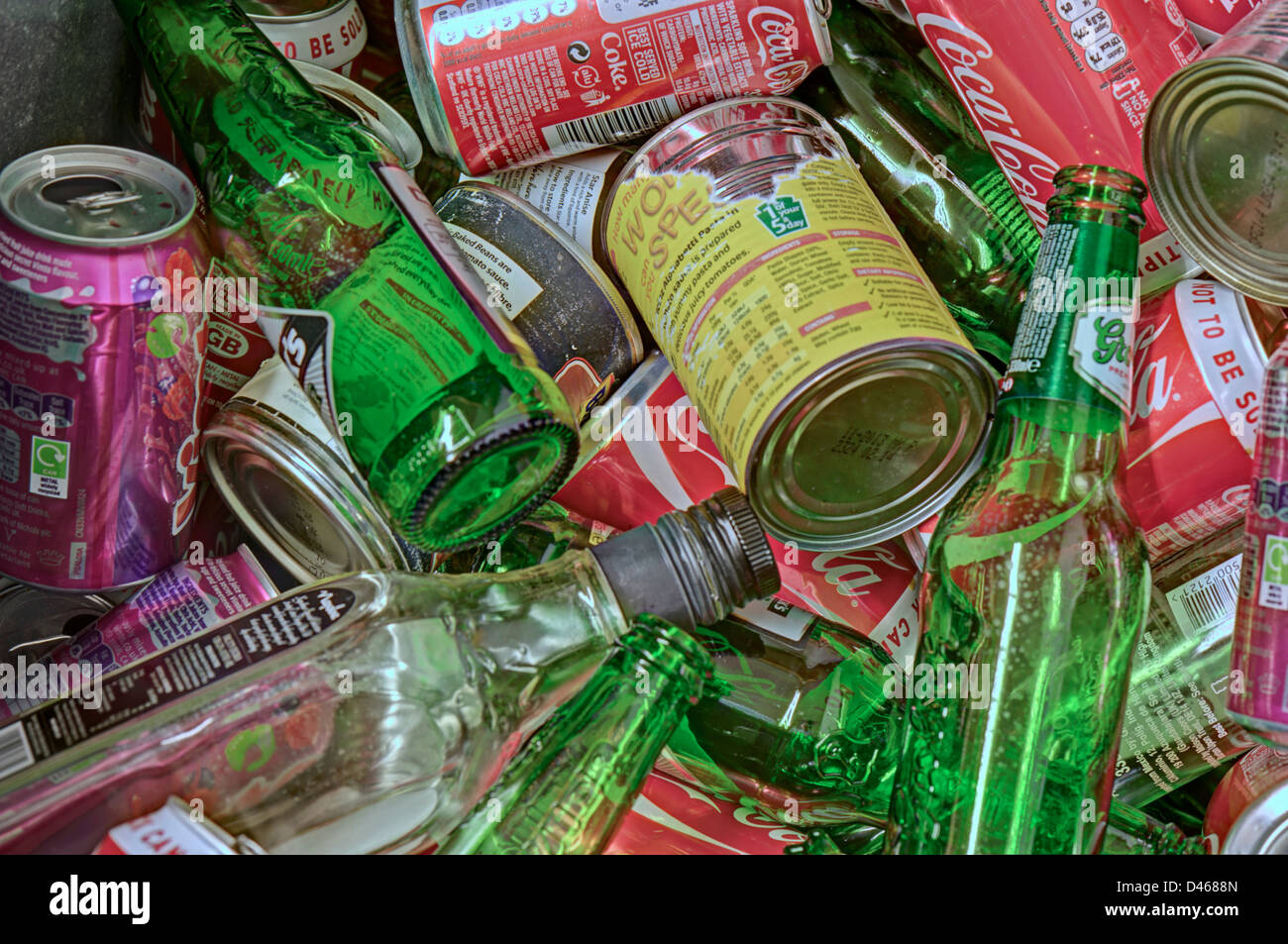 Recycling cans and bottles hires stock photography and images Alamy