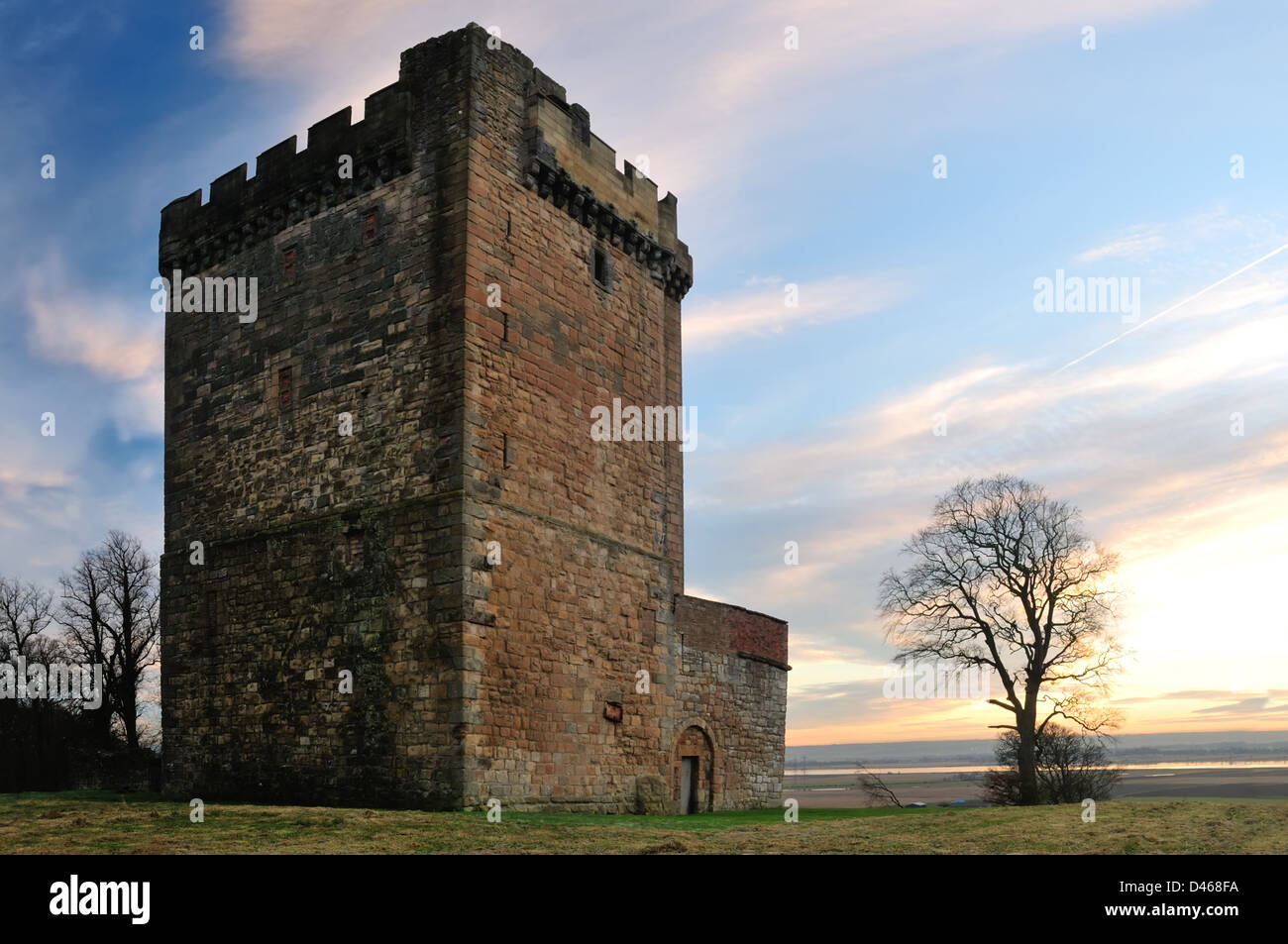 Clackmannan Tower from the north-west, on King's Seat Hill, Clackmannanshire, Central Scotland. Firth of Forth in distance Stock Photo
