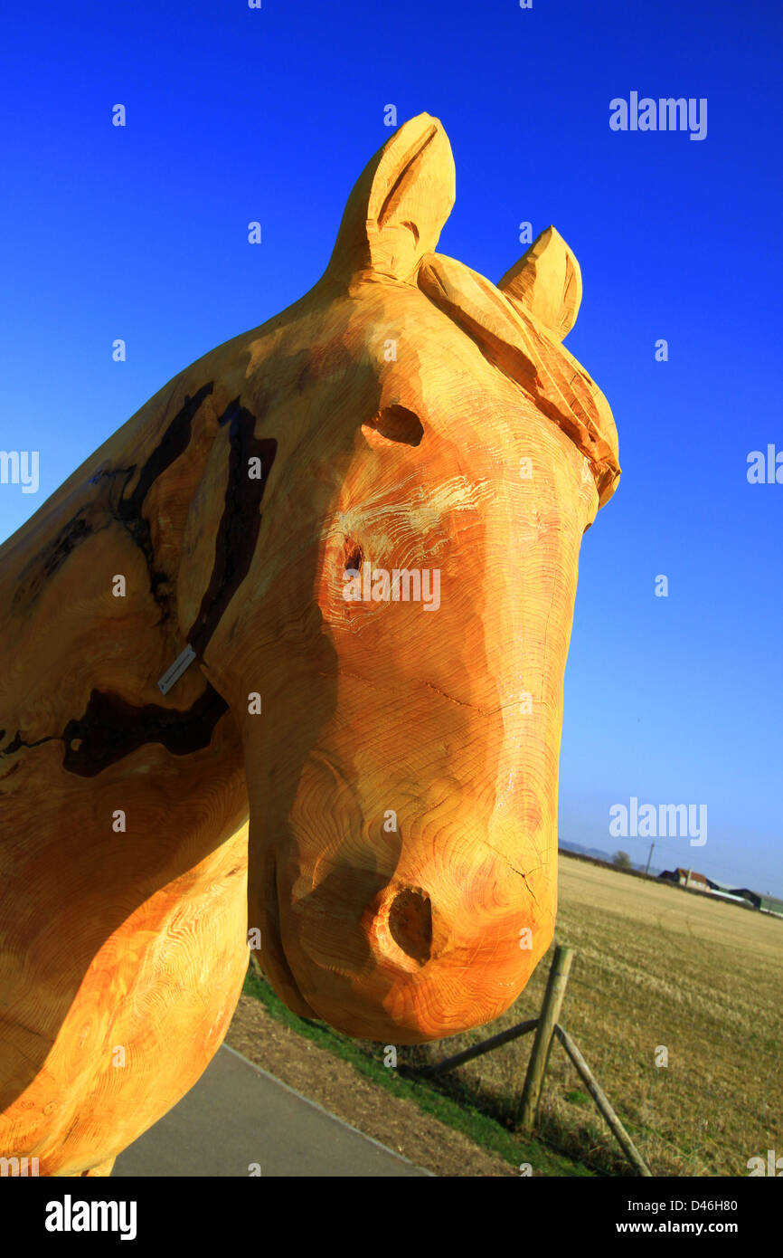 Trojan horse, Trojans, sculpture, footpath, Lincolnshire, Wooden, animal, Greek warriors, inside horse, Greek warriors, Nigel Sardeson, farming statue Stock Photo