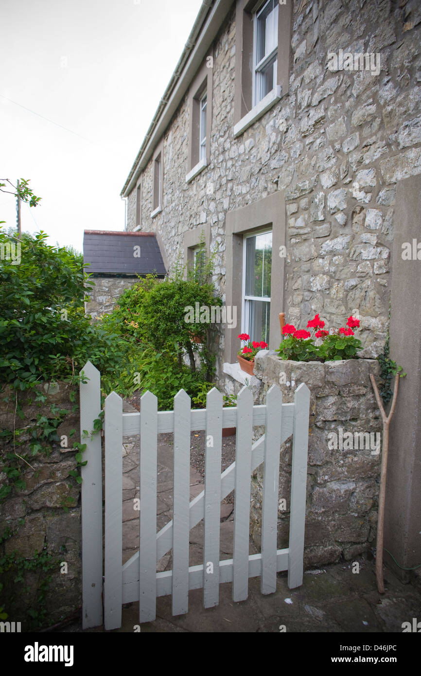 Vale of Farmhouse Stock Photo Alamy