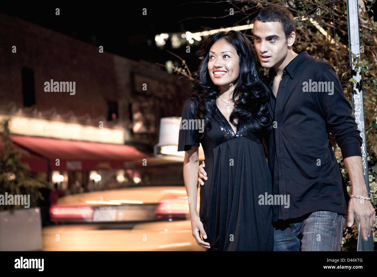 Hip couple hooking up hires stock photography and images Alamy