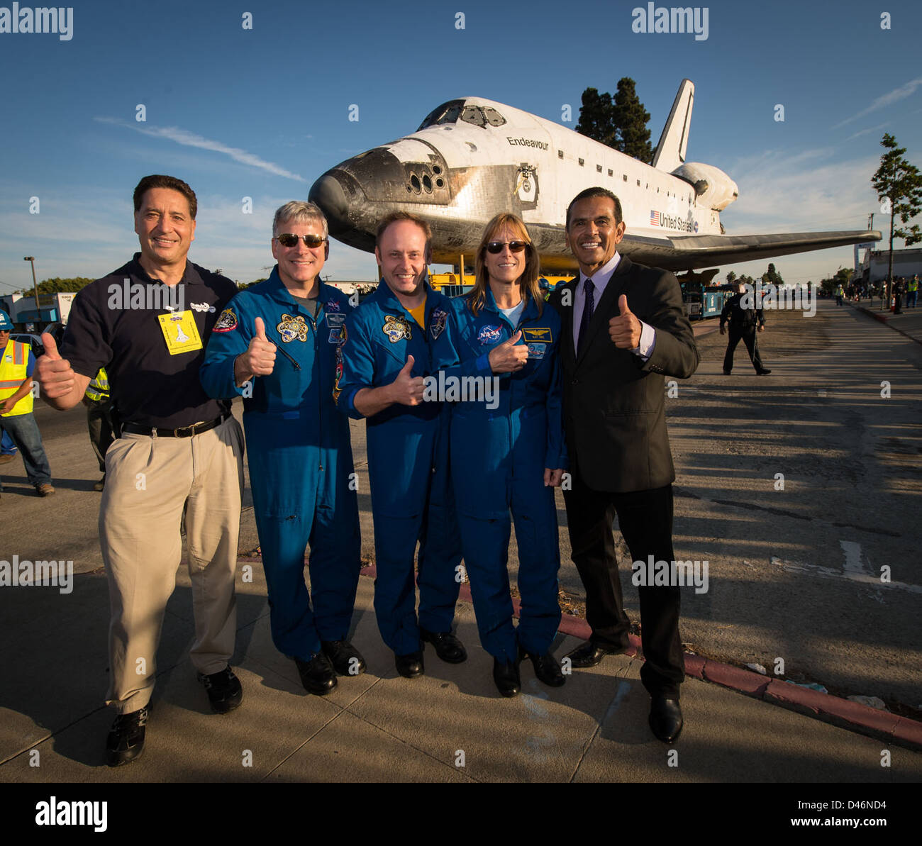 The Space Shuttle Endeavour is transported through Los Angeles streets ...