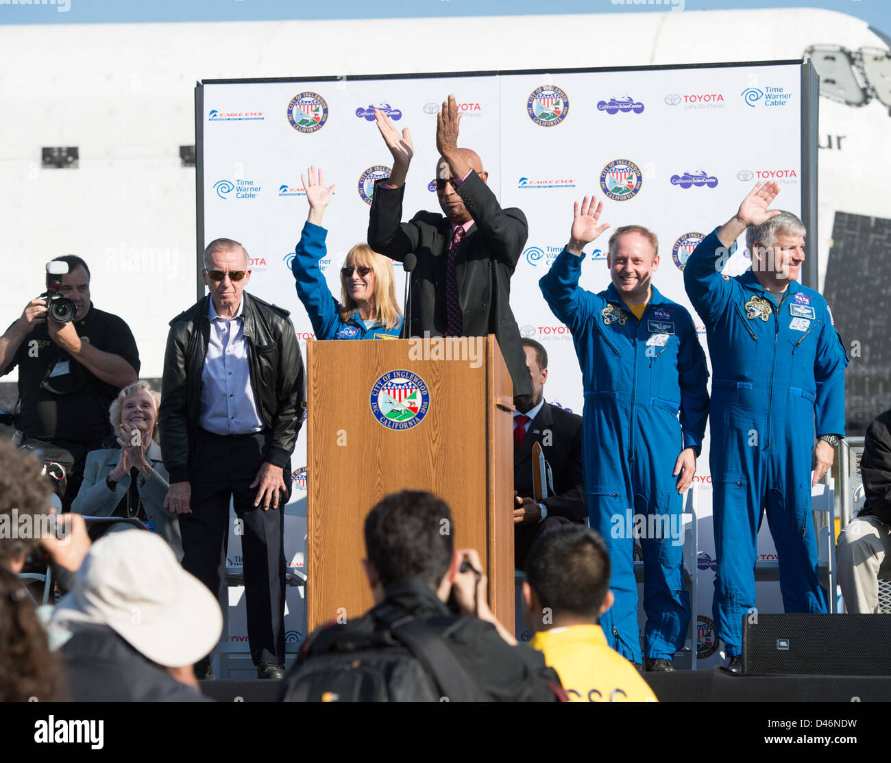 The Space Shuttle Endeavour is moved to its final resting place at the ...