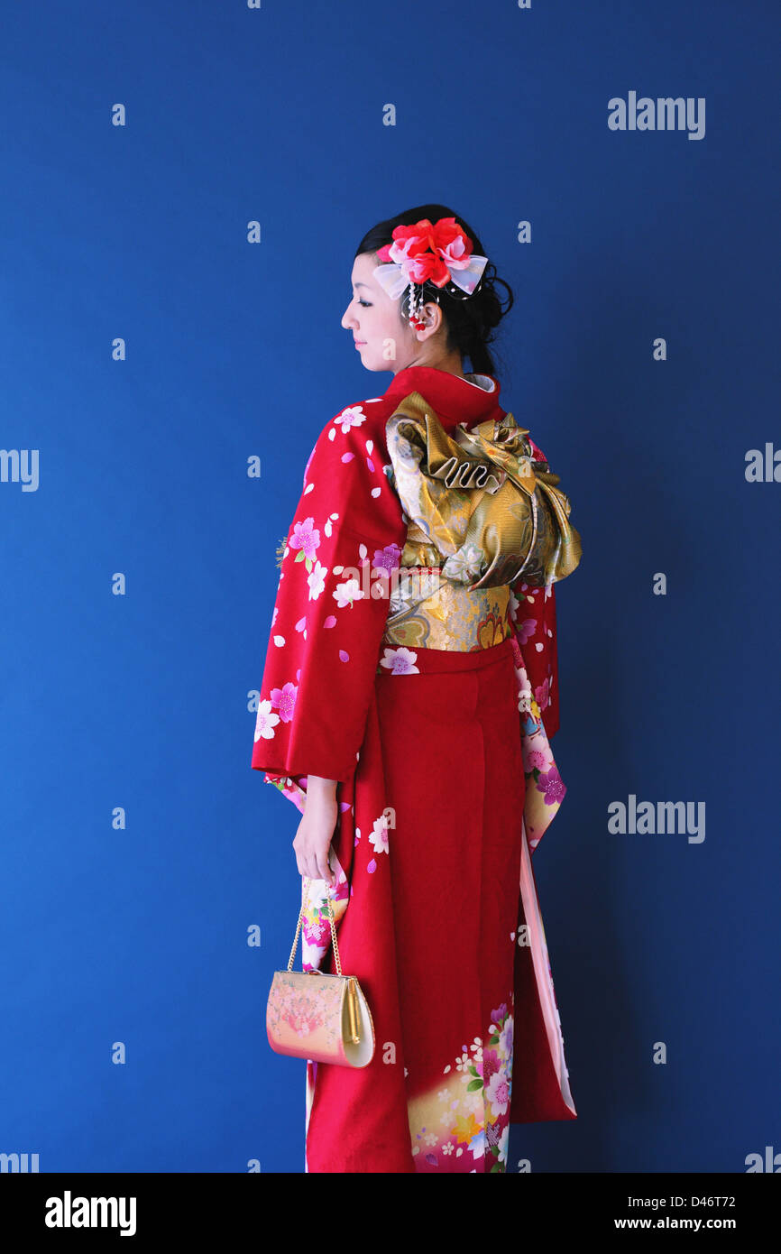 KIMONO COAT GIRL ON THE WING