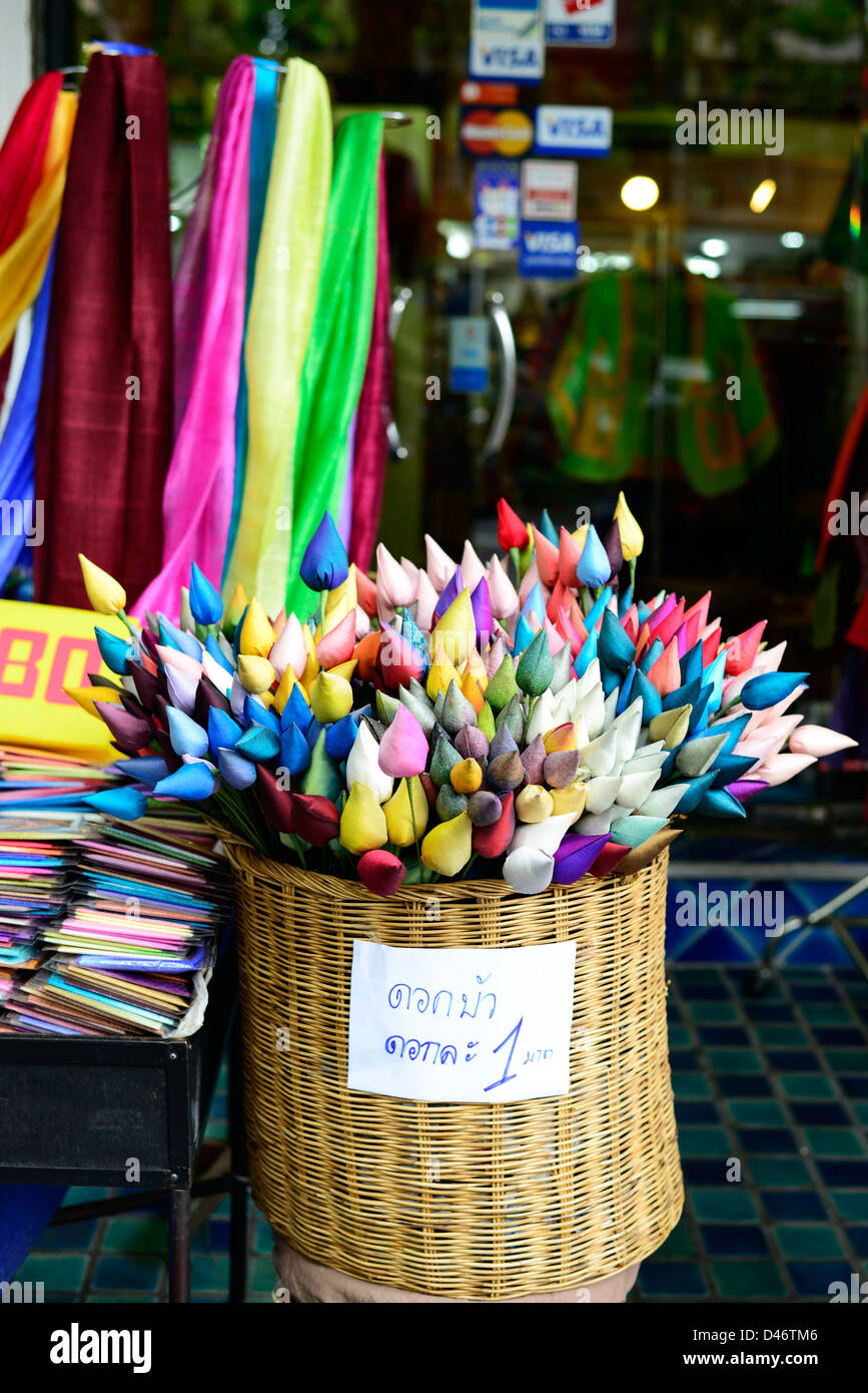 Souvenirs shop in Bangkok Stock Photo Alamy