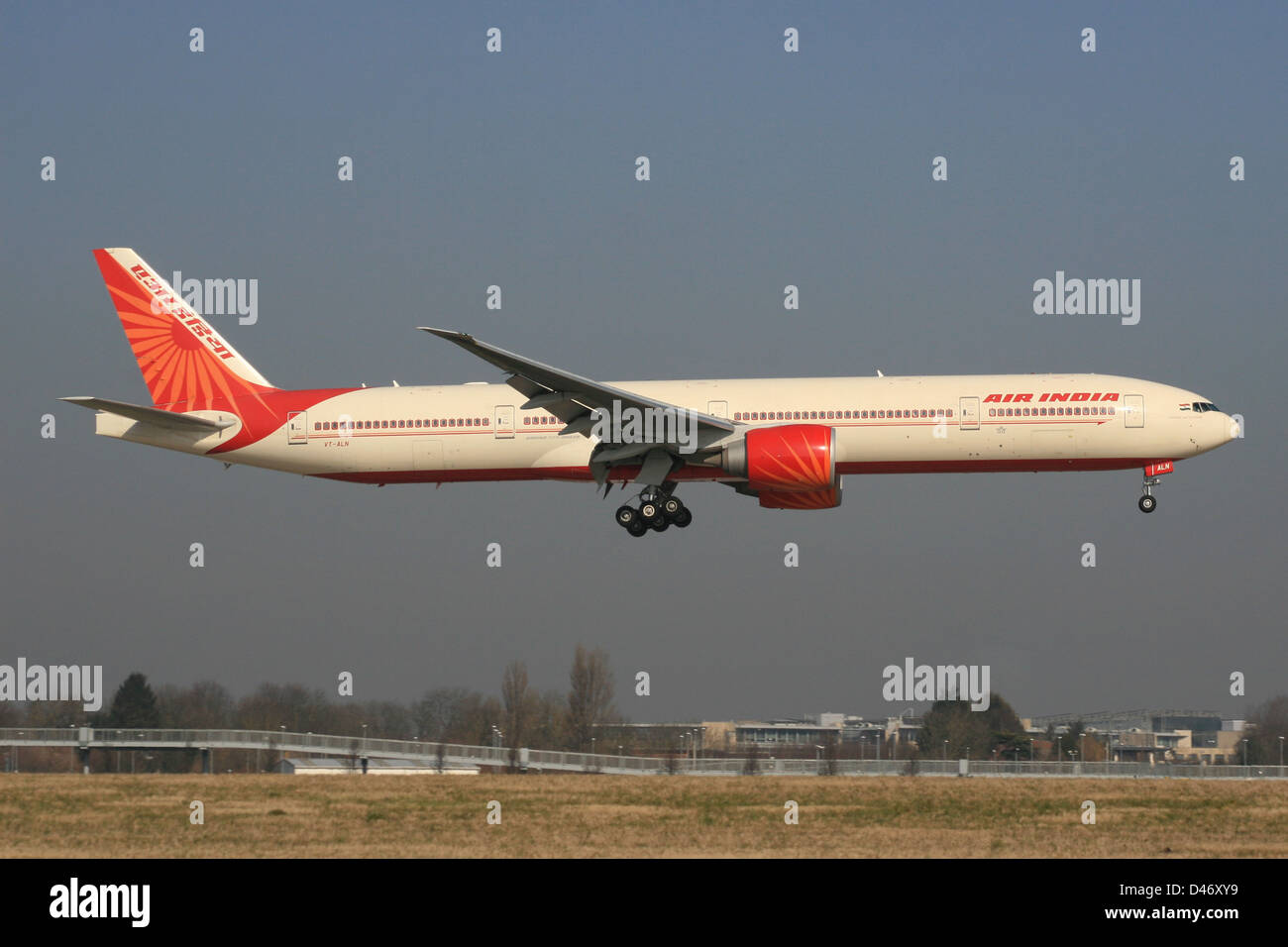 Air india boeing 777 300 hi-res stock photography and images - Alamy