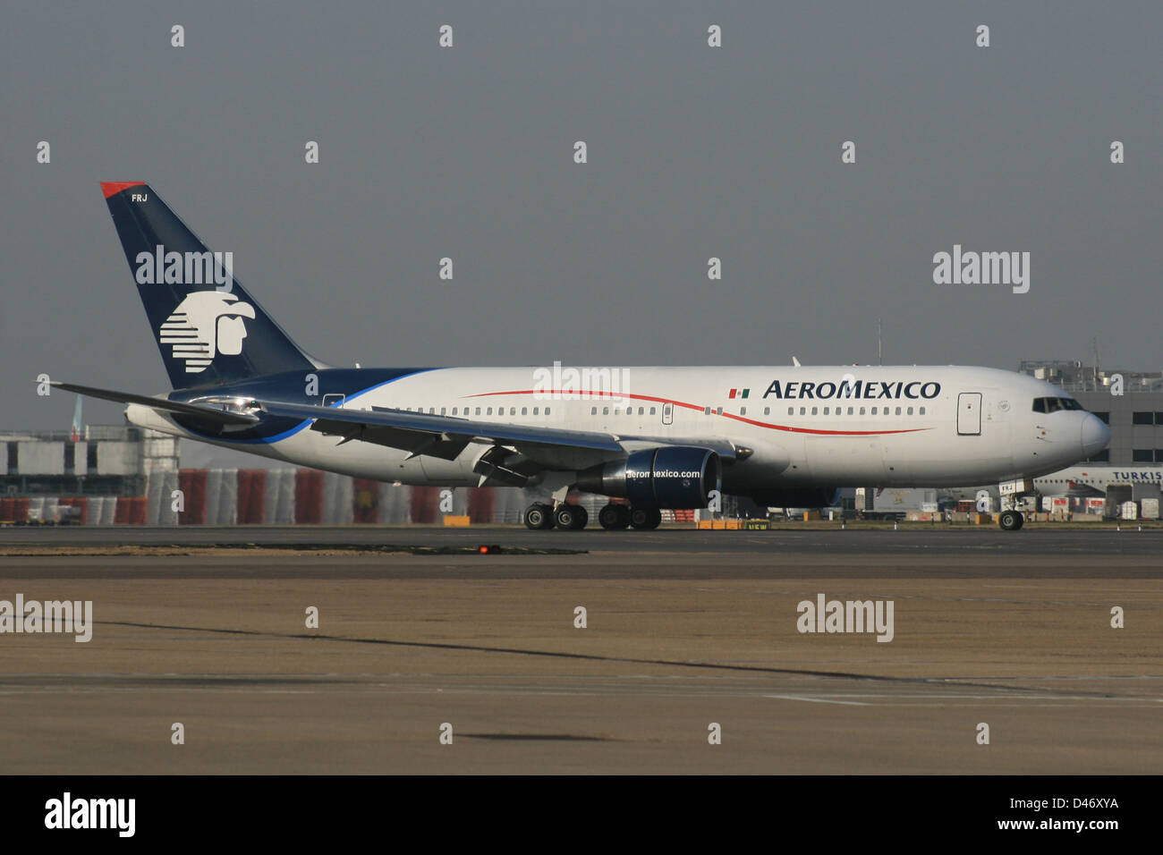 767 200 hi-res stock photography and images - Alamy