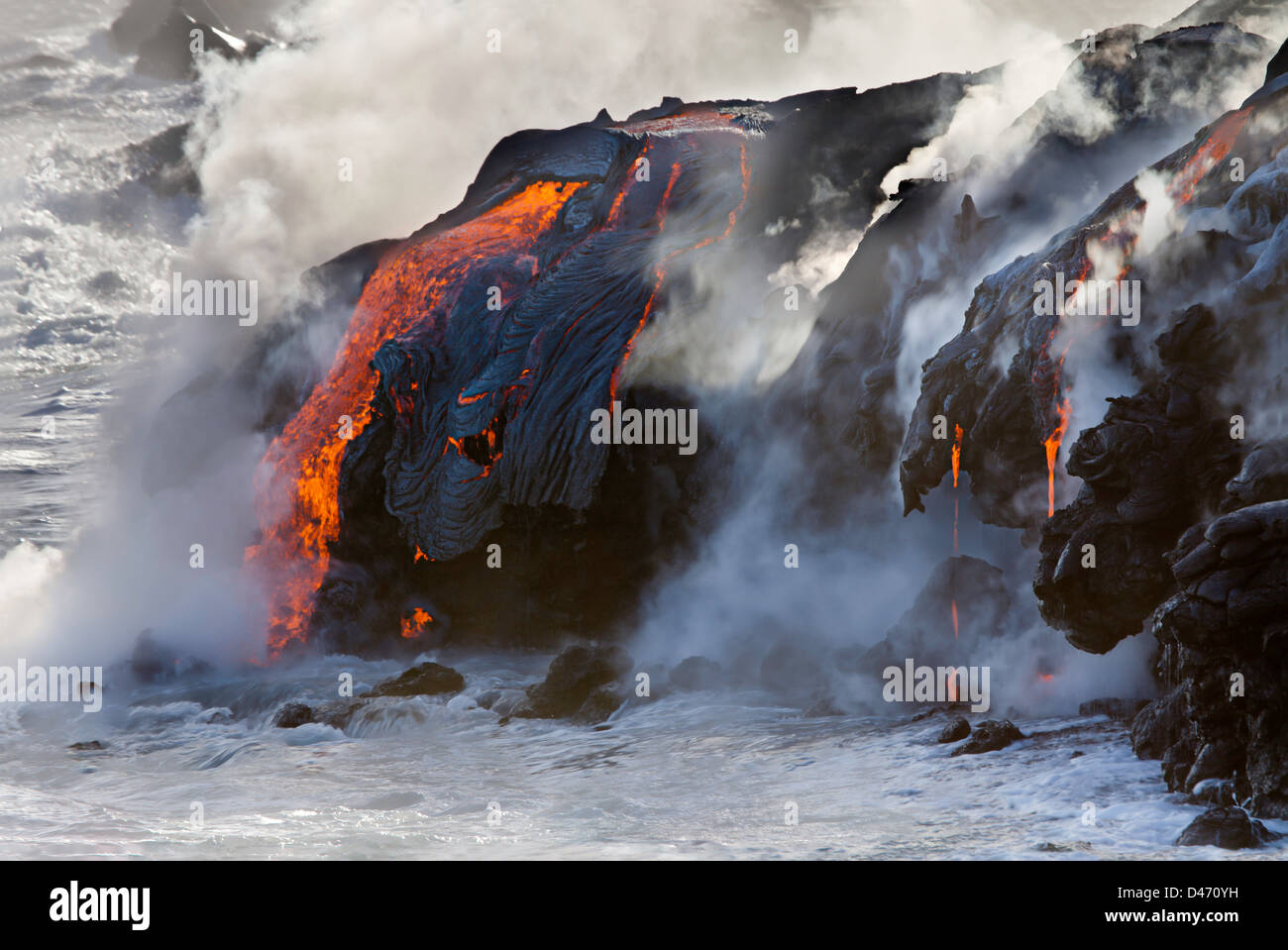 Lava Flows Into The Pacific Ocean Off The Big Island Of Hawaii lava-flows-into-the-pacific-ocean-off-the-big-island-of-hawaii