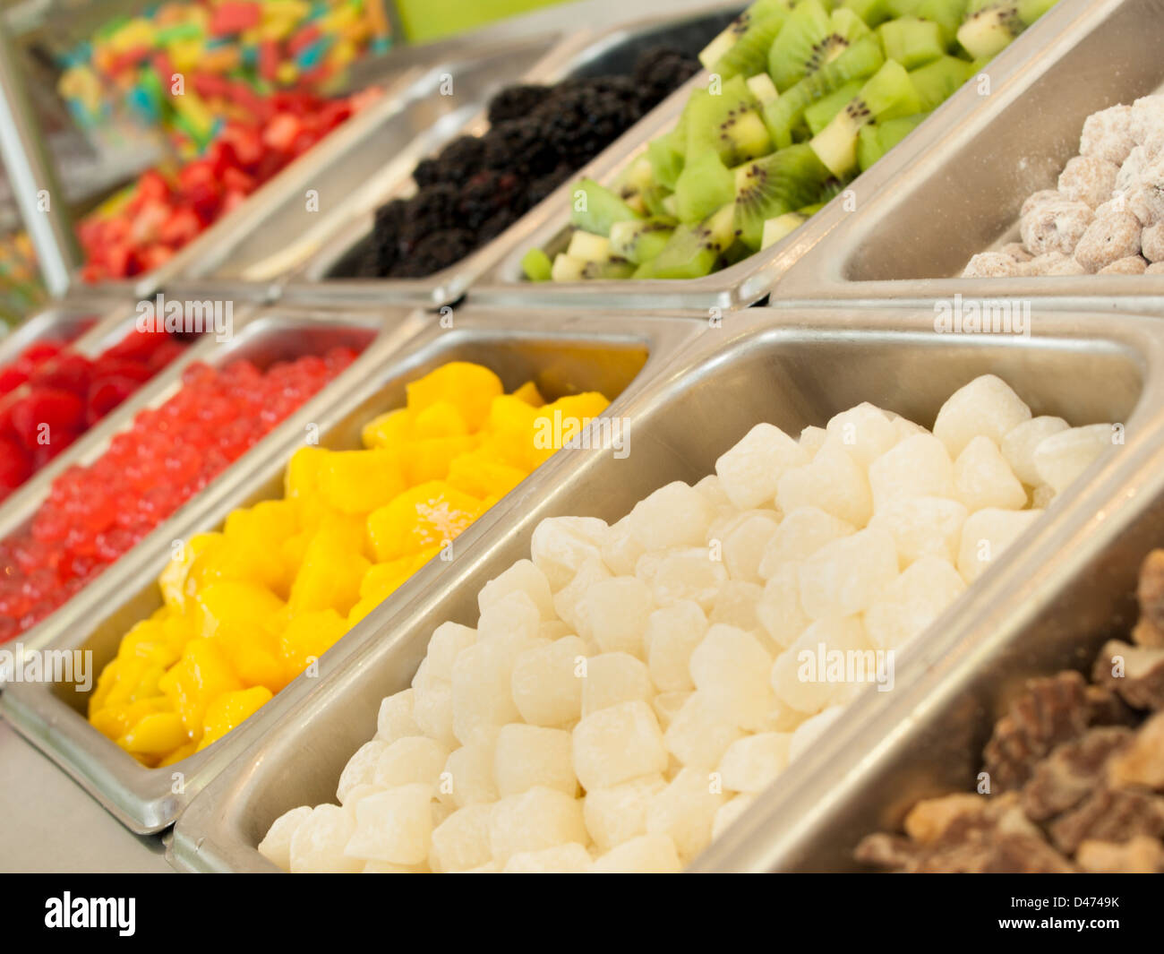 Frozen Yogurt Toppings Bar Yogurt Toppings Ranging From Fresh