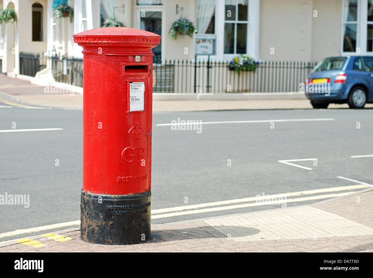 red British mailbox Stock Photo Alamy