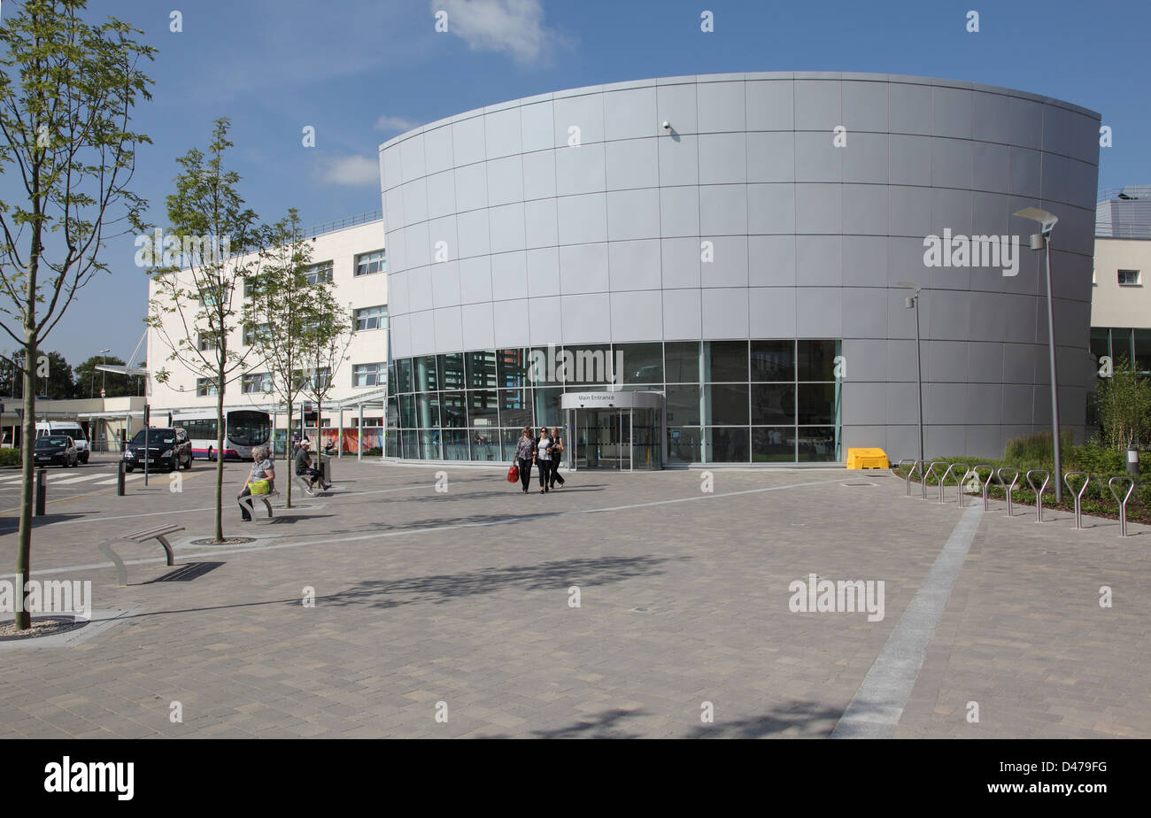 Entrance to Broomfield Hospital, Chelmsford, Essex Stock Photo Alamy