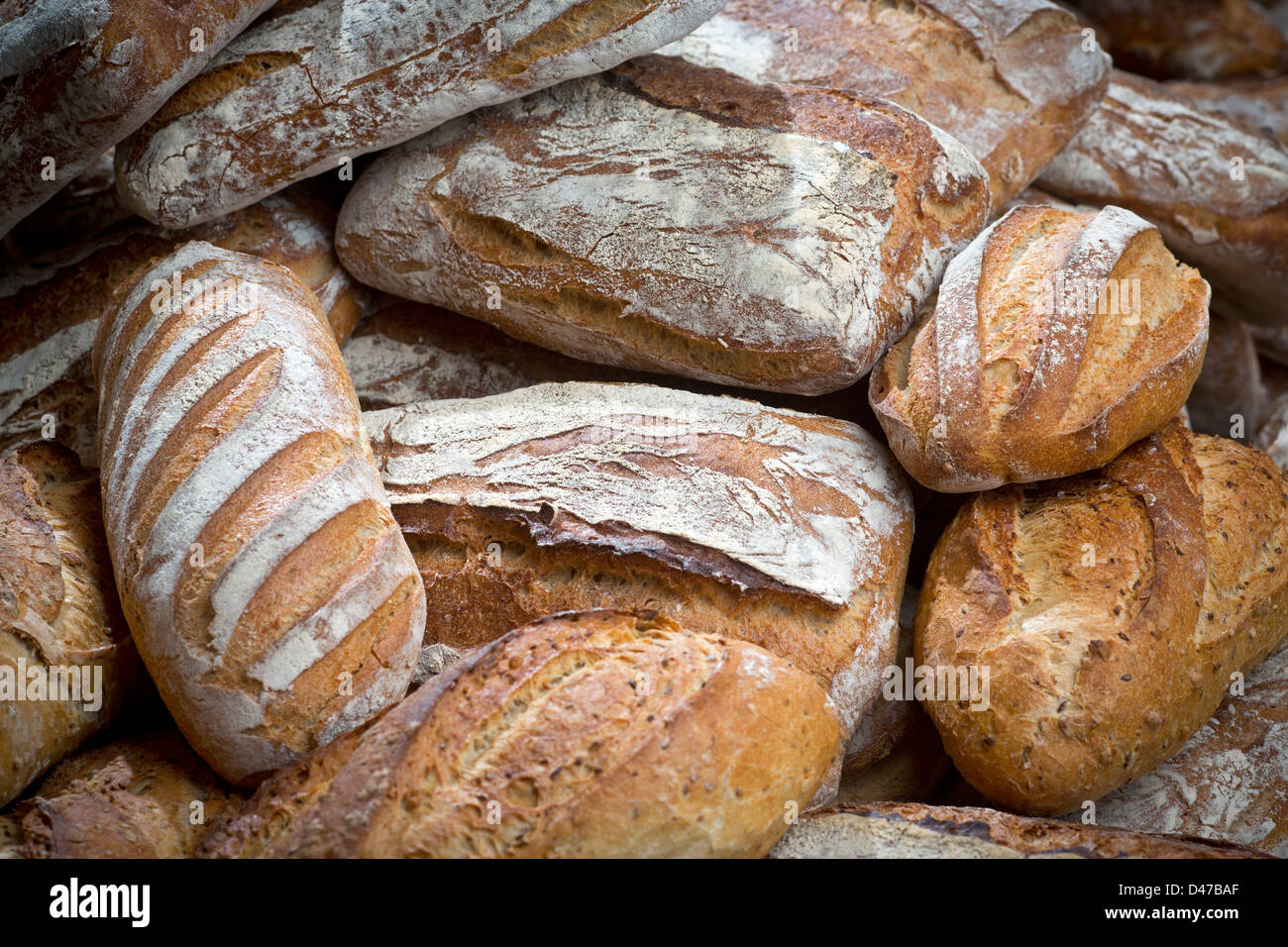 A display of several types of breads (France). loaves Présentation de