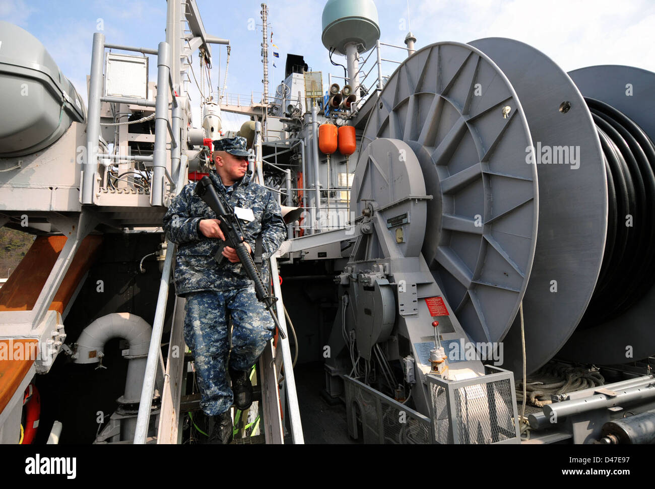 A security rover stands watch aboard USS Patriot Stock Photo Alamy