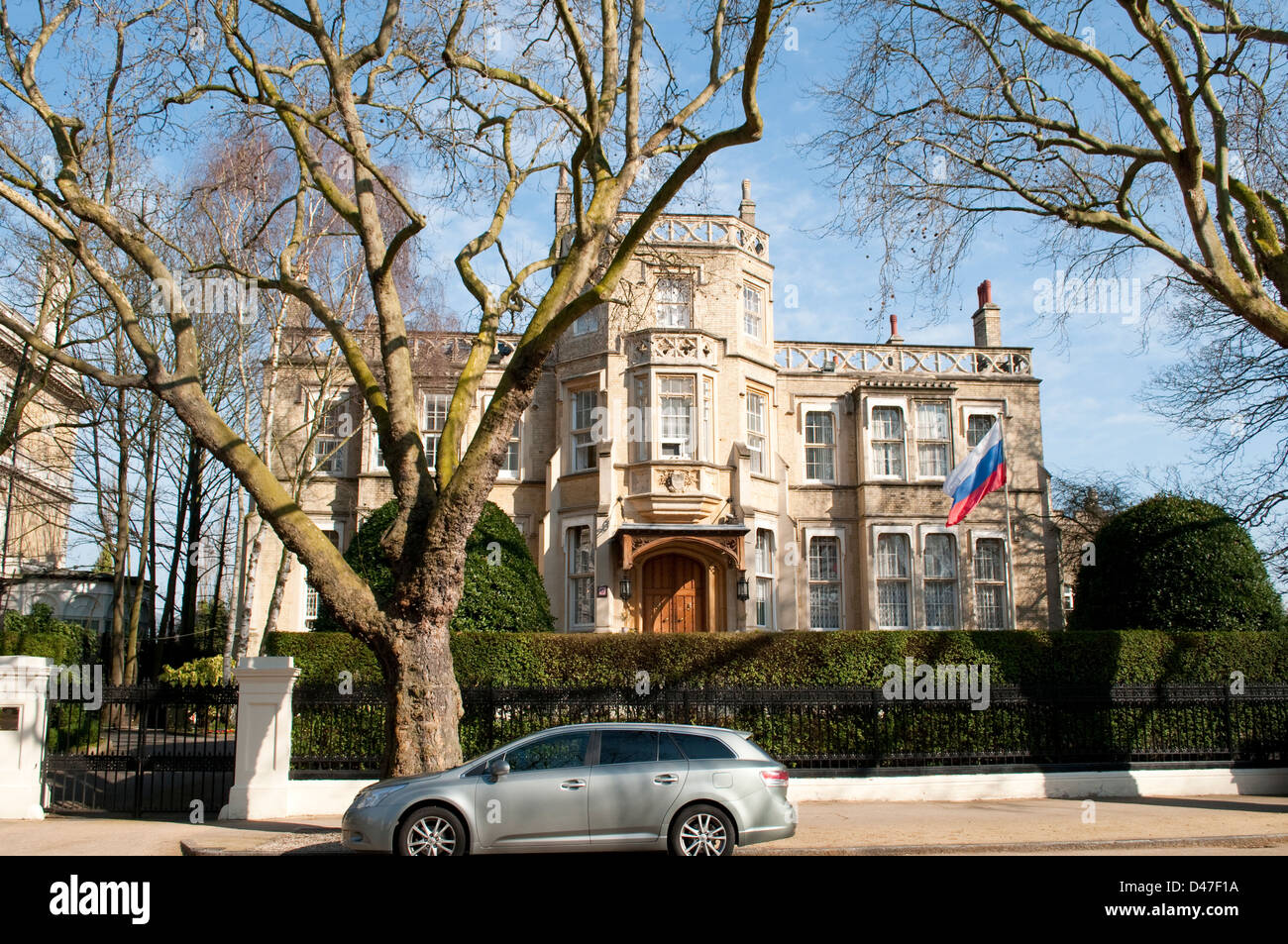 palace-gardens-terrace-london-hi-res-stock-photography-and-images-alamy