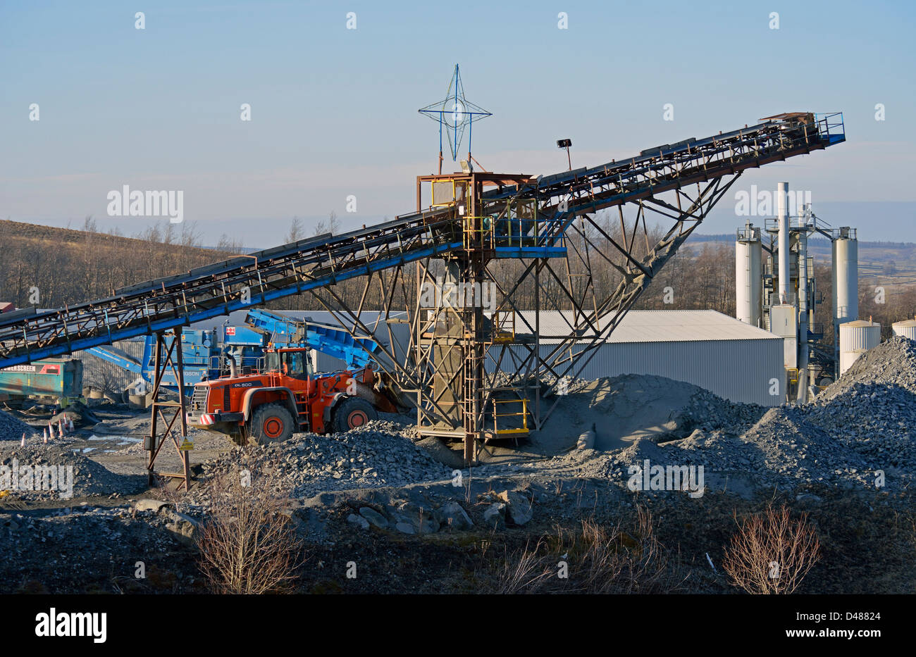 Doosan DL500 Wheel Loader. The Cemex Shap Blue Granite Works. Shap ...
