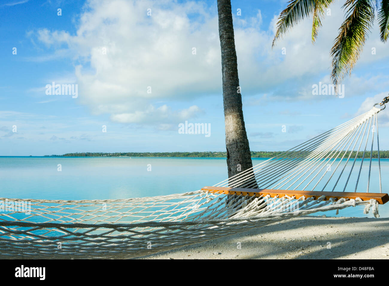 Hammock on Cook Island beach Stock Photo Alamy